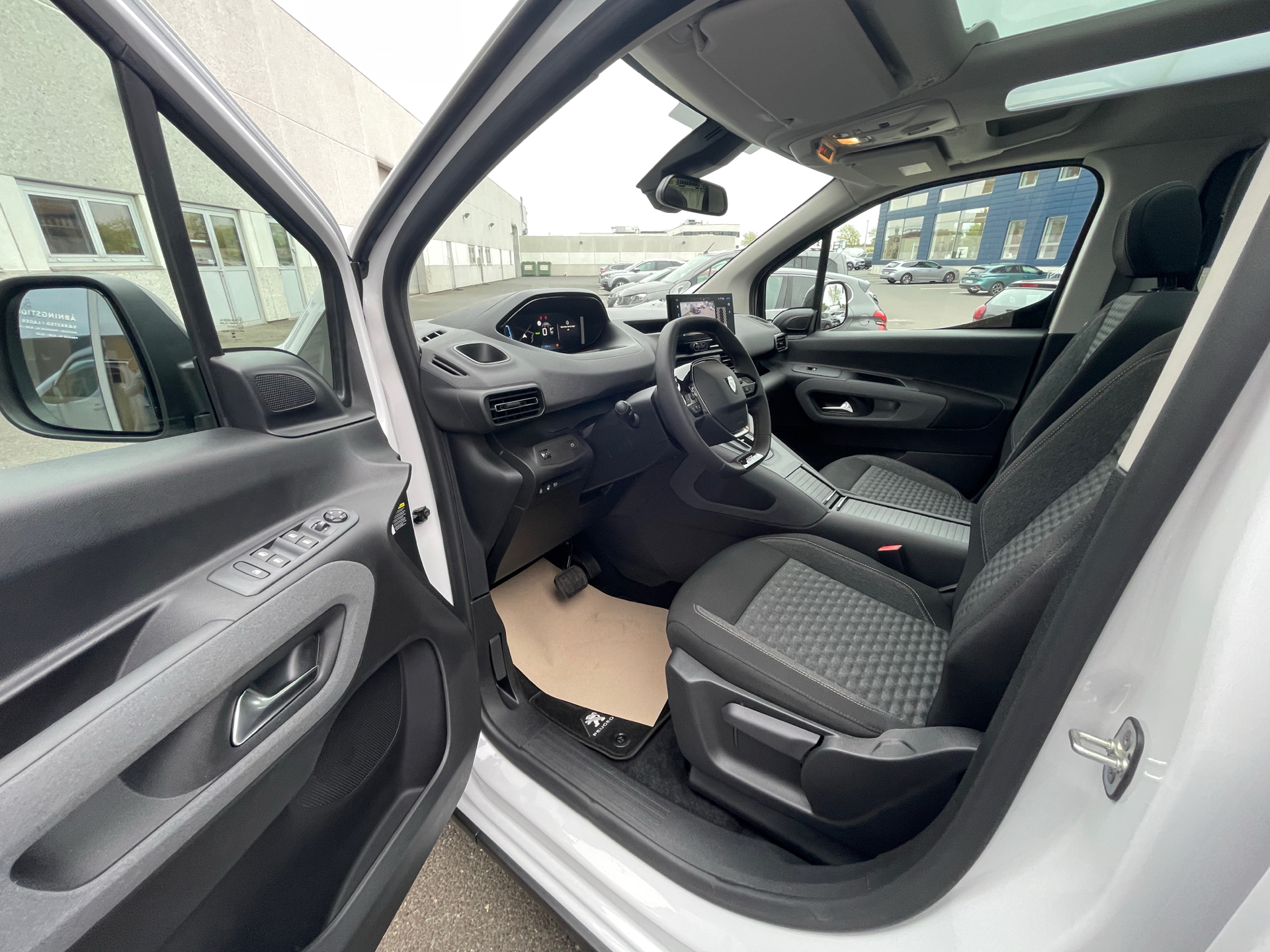 Billede af Peugeot e-Rifter L2 EL GT 156HK Aut.
