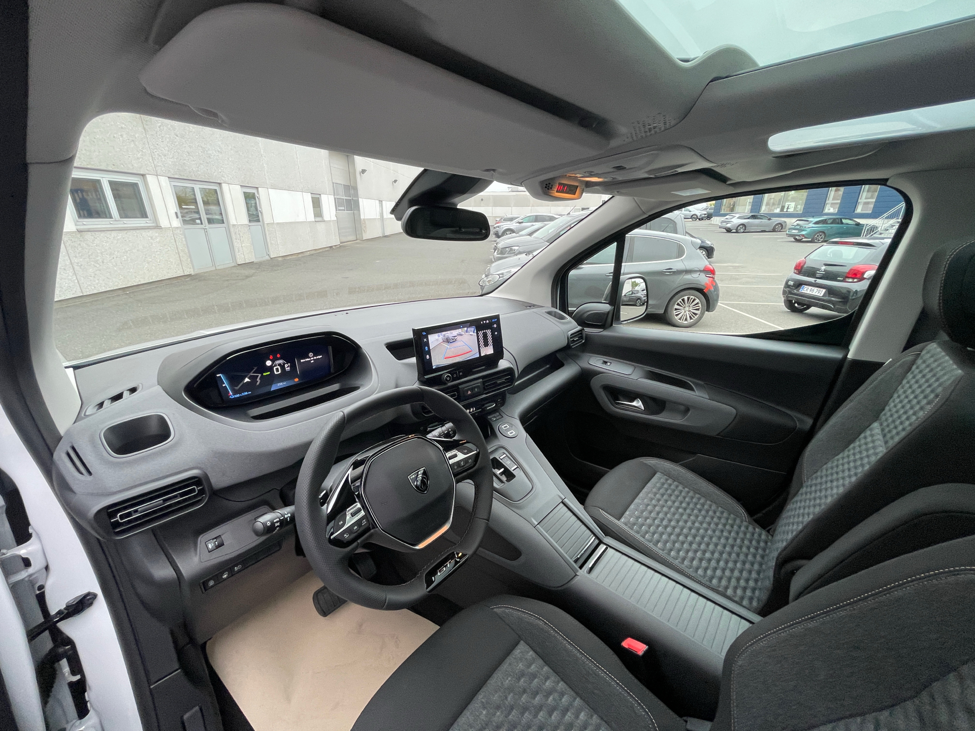 Billede af Peugeot e-Rifter L2 EL GT 156HK Aut.