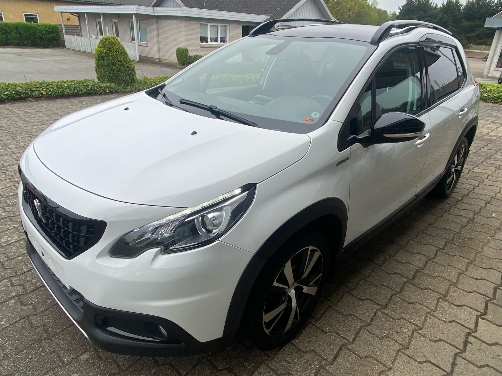 Billede af Peugeot 2008 1,5 BlueHDi GT Line Sky EAT6 120HK 5d 6g Aut.