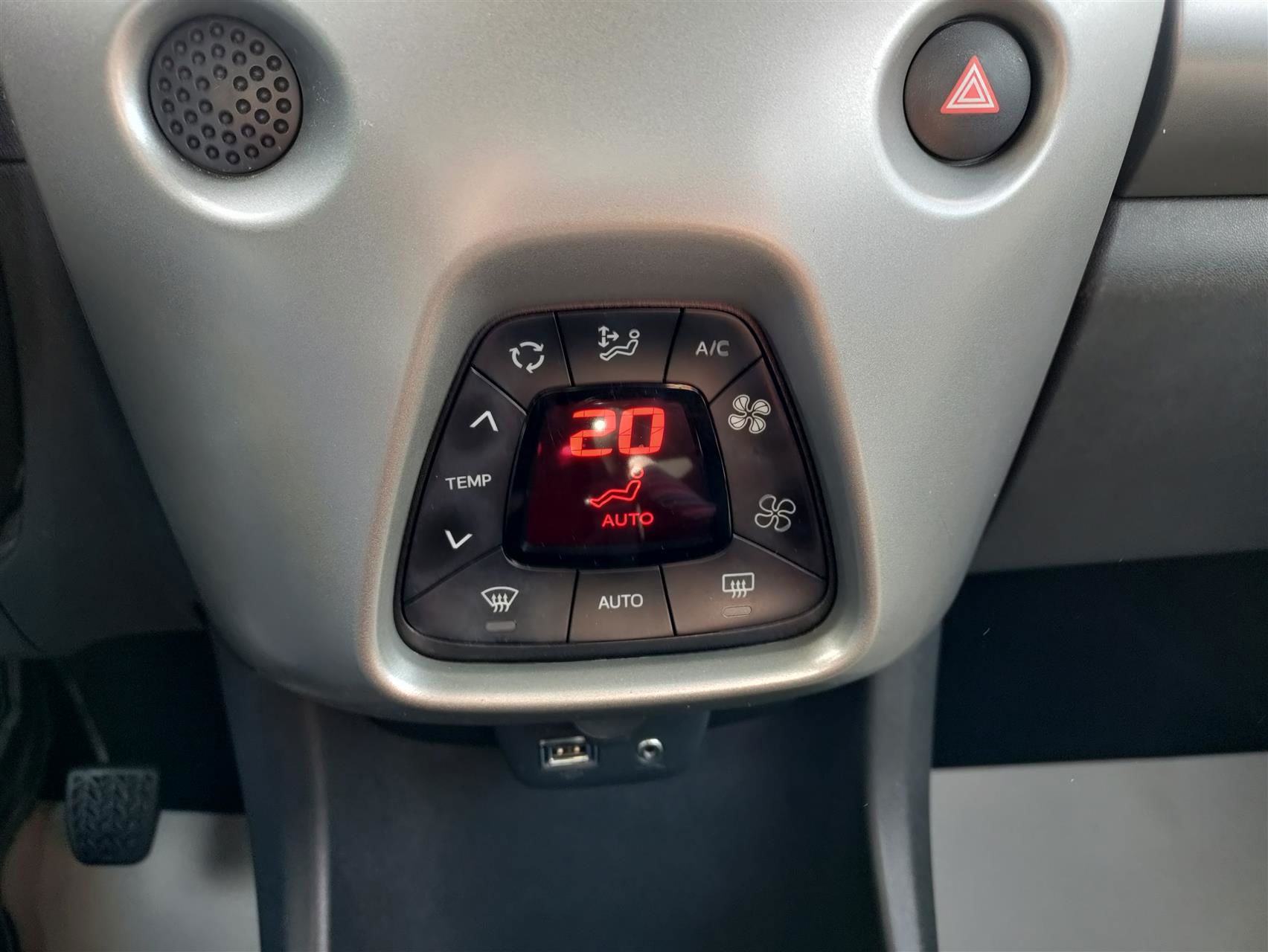 Billede af Citroën C1 1,2 PureTech Iconic 82HK 5d