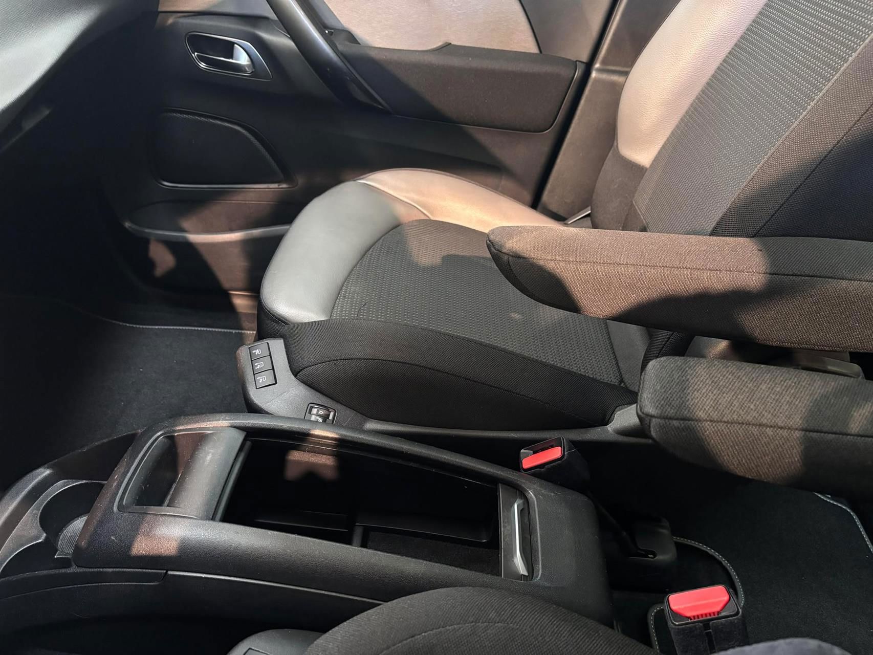 Billede af Citroën Grand C4 SpaceTourer 1,2 PureTech Exclusive EAT8 130HK 8g Aut.