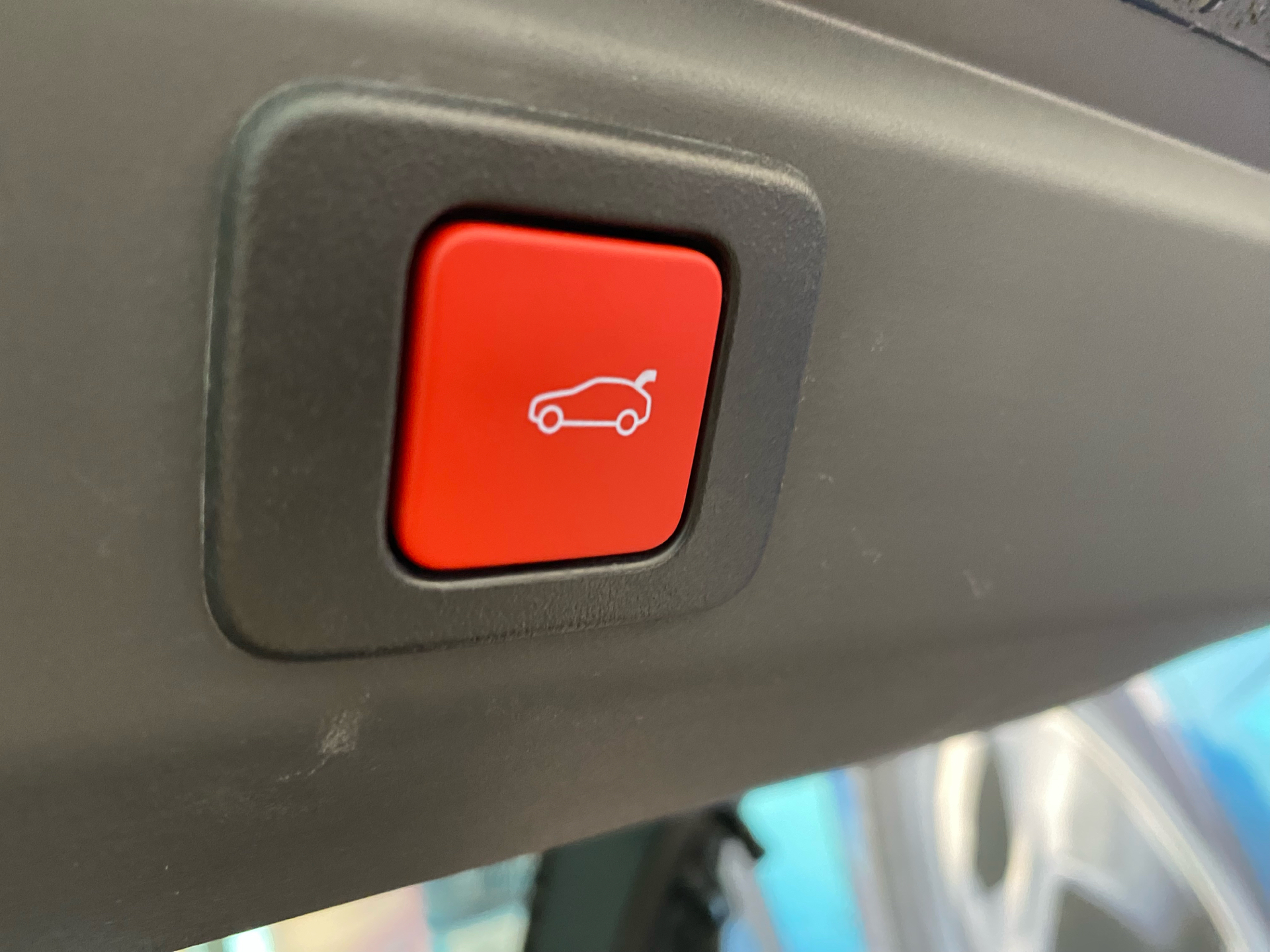 Billede af Peugeot e-3008 EL GT Pack 210HK 5d Aut.