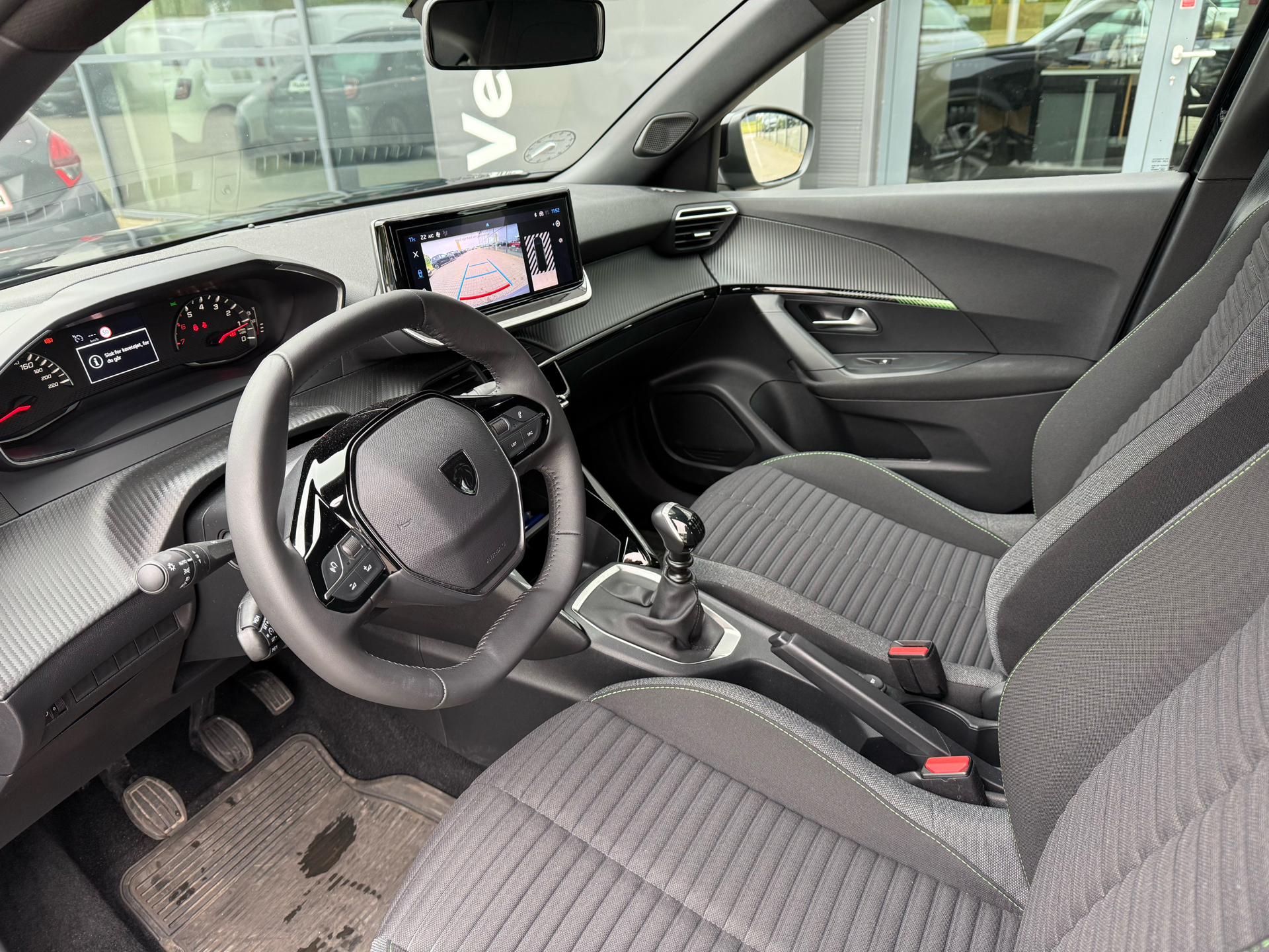 Billede af Peugeot 2008 1,2 PureTech Active+ 100HK 5d 6g