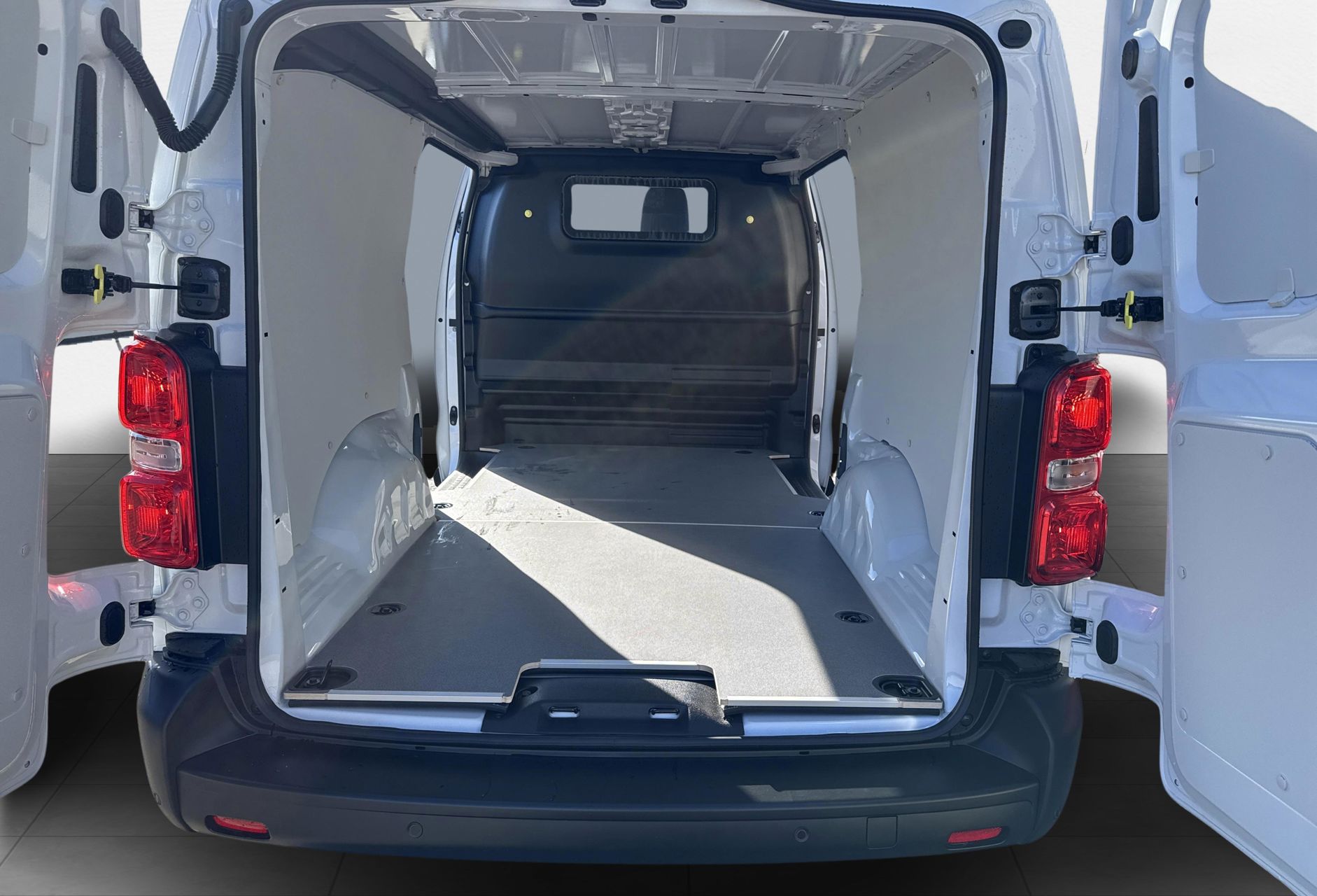 Billede af Toyota Proace 2.0D 144hk Long/To skydedøre aut. gear Comfort Master