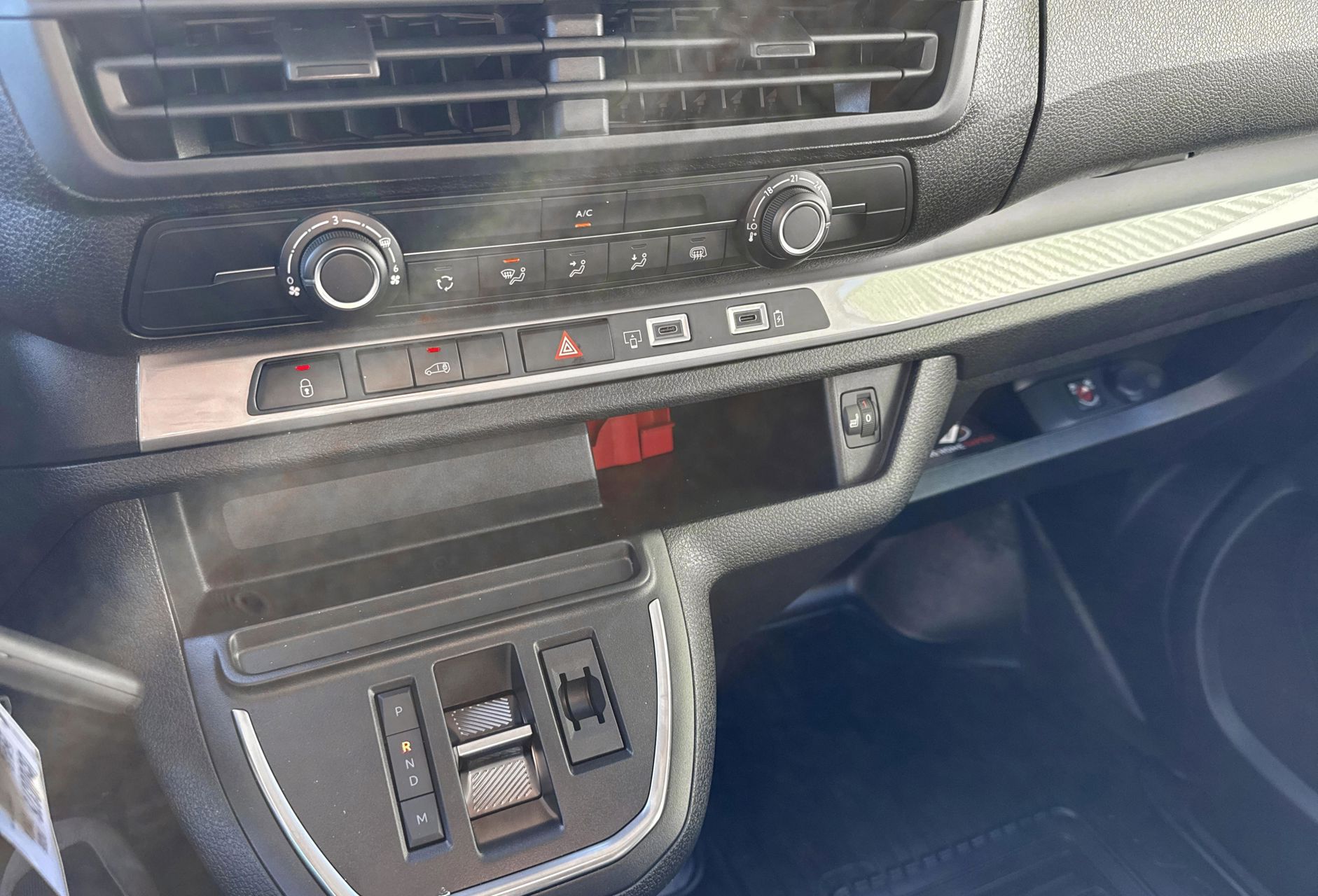 Billede af Toyota Proace 2.0D 144hk Long/To skydedøre aut. gear Comfort Master