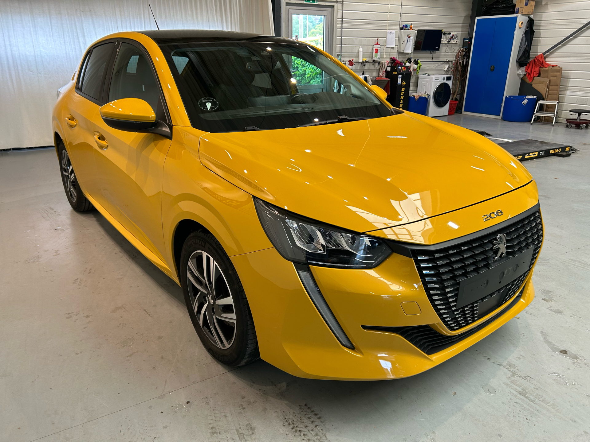 Billede af Peugeot 208 1,5 BlueHDi Allure Sky 102HK 5d 6g