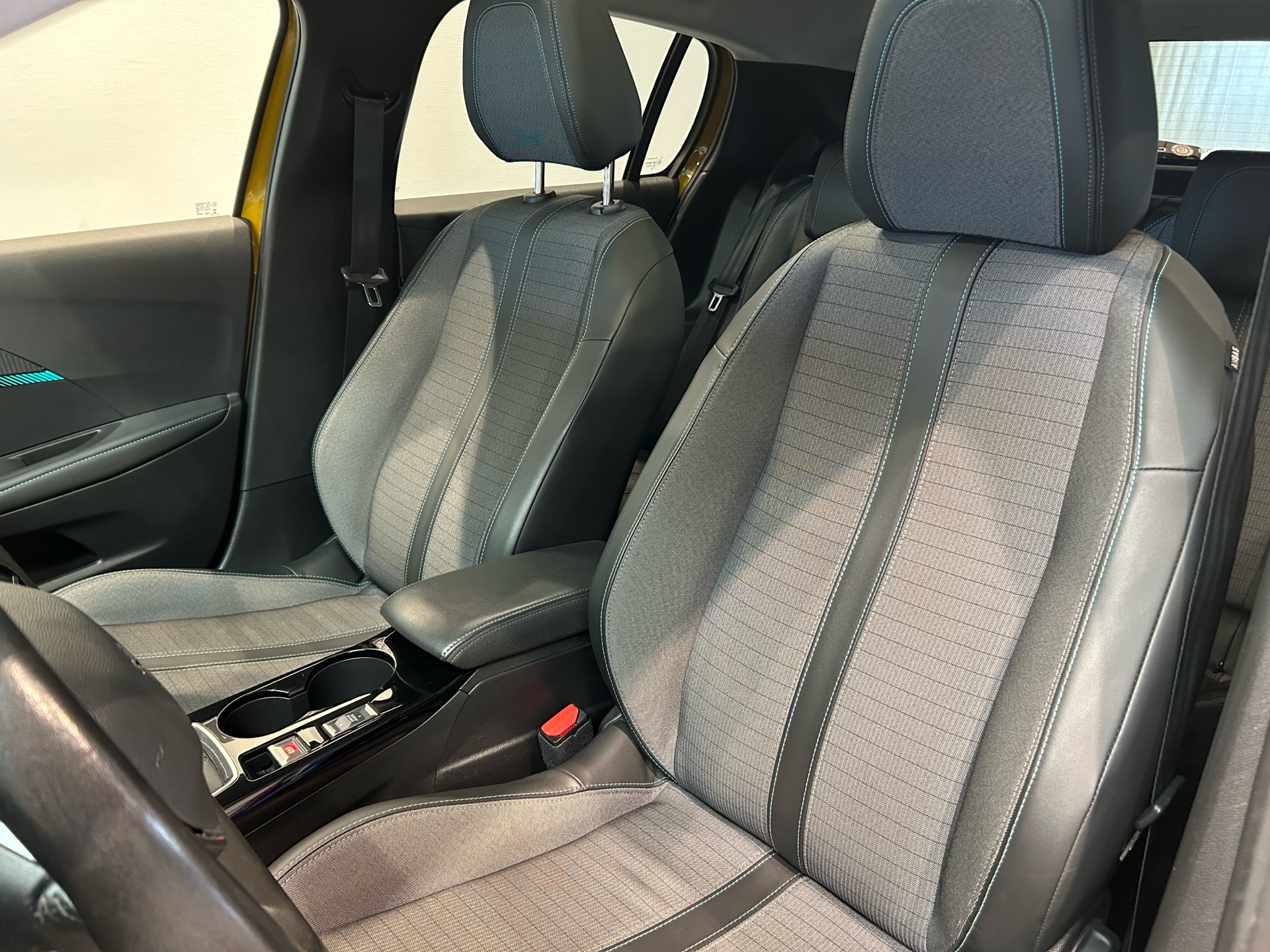 Billede af Peugeot 208 1,5 BlueHDi Allure Sky 102HK 5d 6g