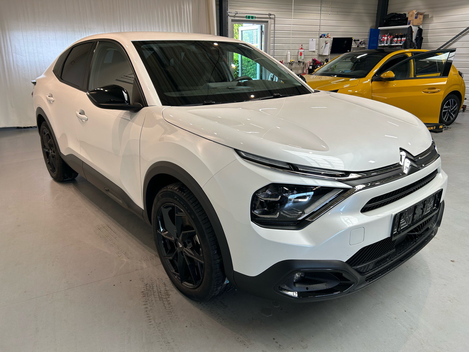 Billede af Citroën C4 X 1,2 PureTech Chevron Sport EAT8 130HK 5d 8g Aut.