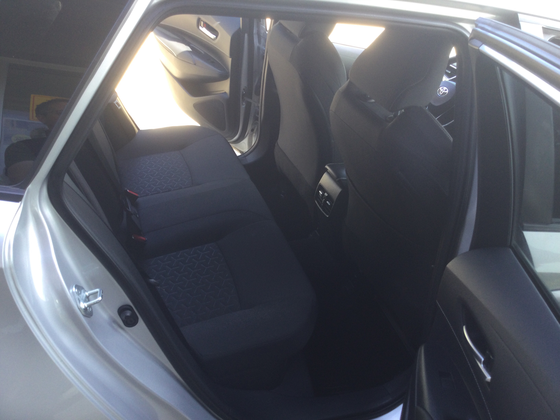 Billede af Toyota Corolla Touring Sports 1,8 Hybrid Active E-CVT 122HK Stc Trinl. Gear
