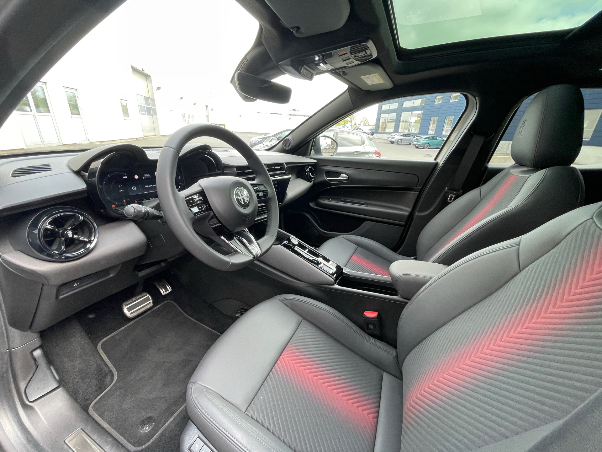 Billede af Alfa Romeo Junior EL Speciale 156HK 5d Aut.