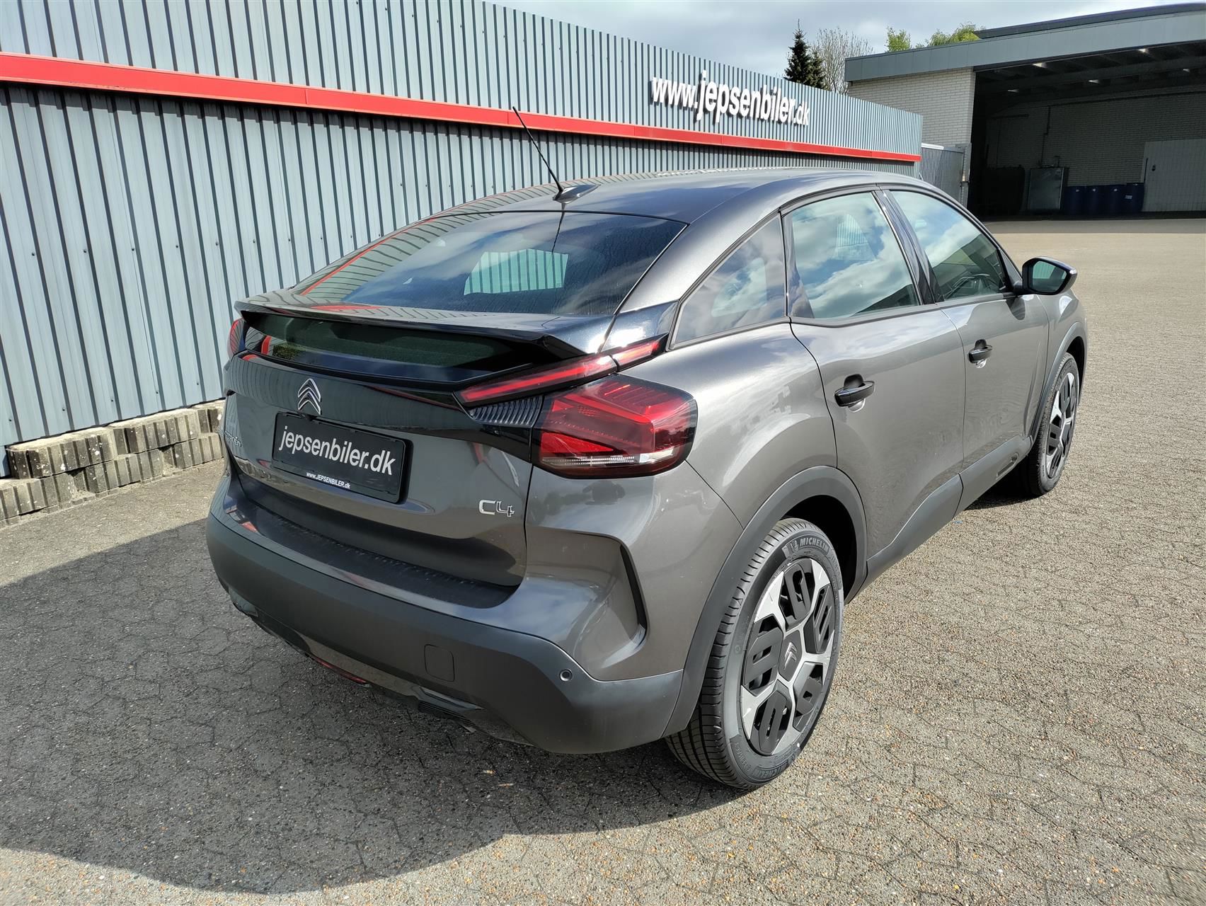 Billede af Citroën C4 1,2 PureTech Concorde EAT8 130HK 5d 8g Aut.