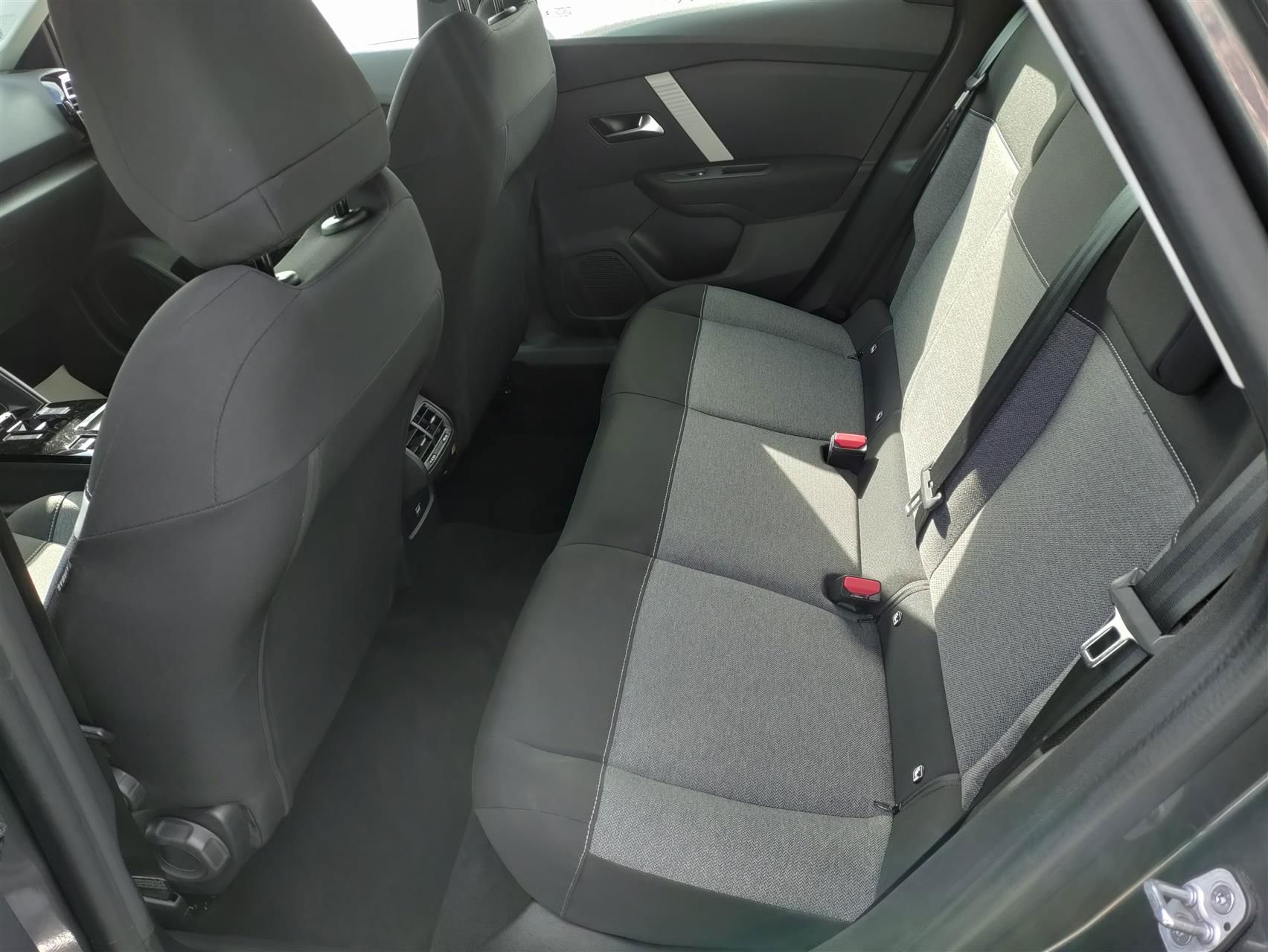 Billede af Citroën C4 1,2 PureTech Concorde EAT8 130HK 5d 8g Aut.
