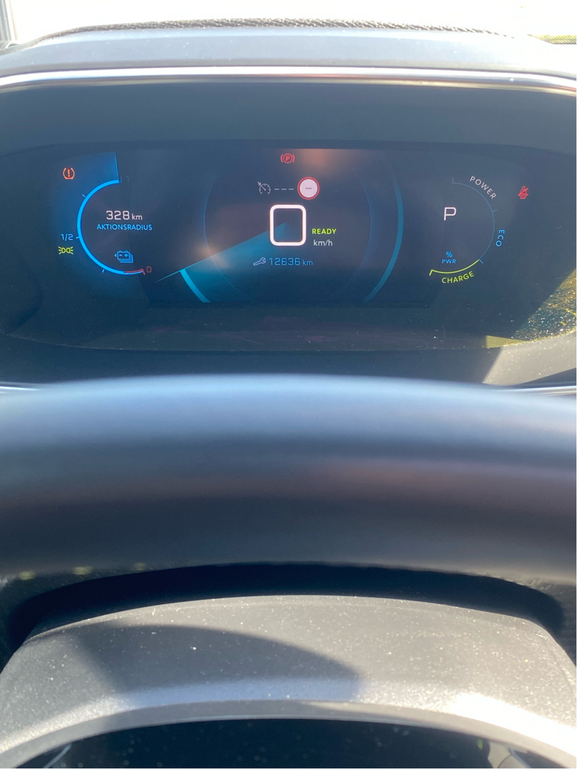 Billede af Peugeot e-2008 EL GT Sky 136HK 5d Aut.