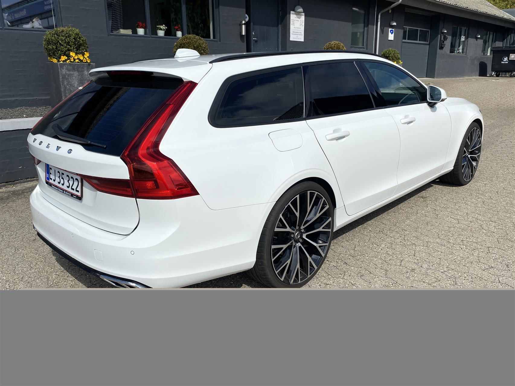 Billede af Volvo V90 2,0 D3 Kinetic 150HK Stc 6g Aut.