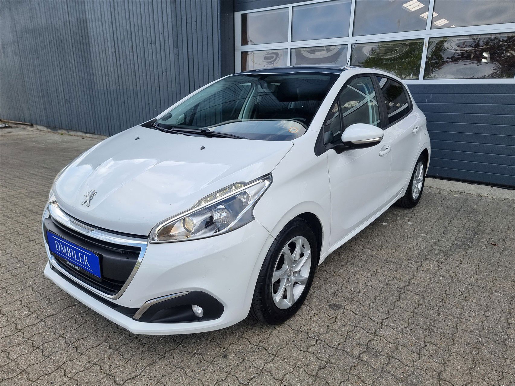 Billede af Peugeot 208 1,6 BlueHDi Desire Sky 100HK 5d
