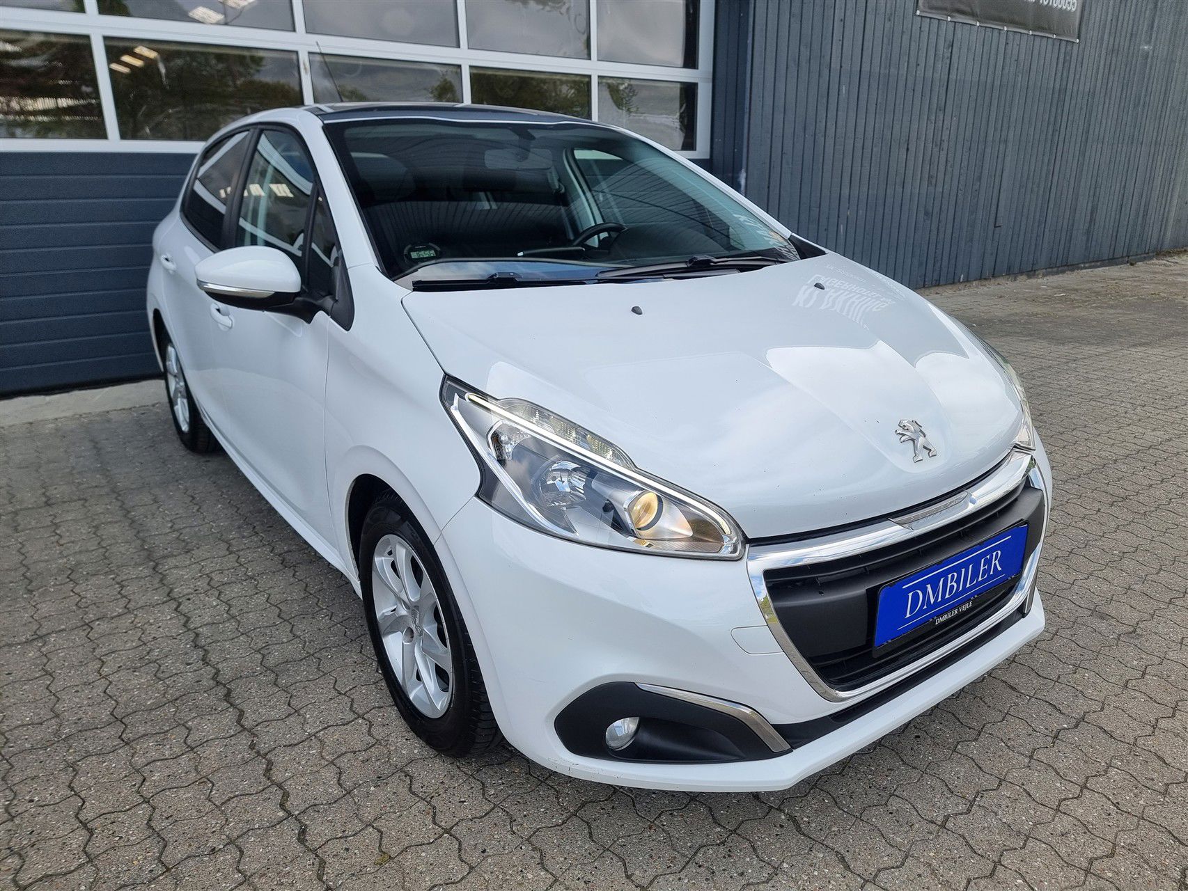 Billede af Peugeot 208 1,6 BlueHDi Desire Sky 100HK 5d