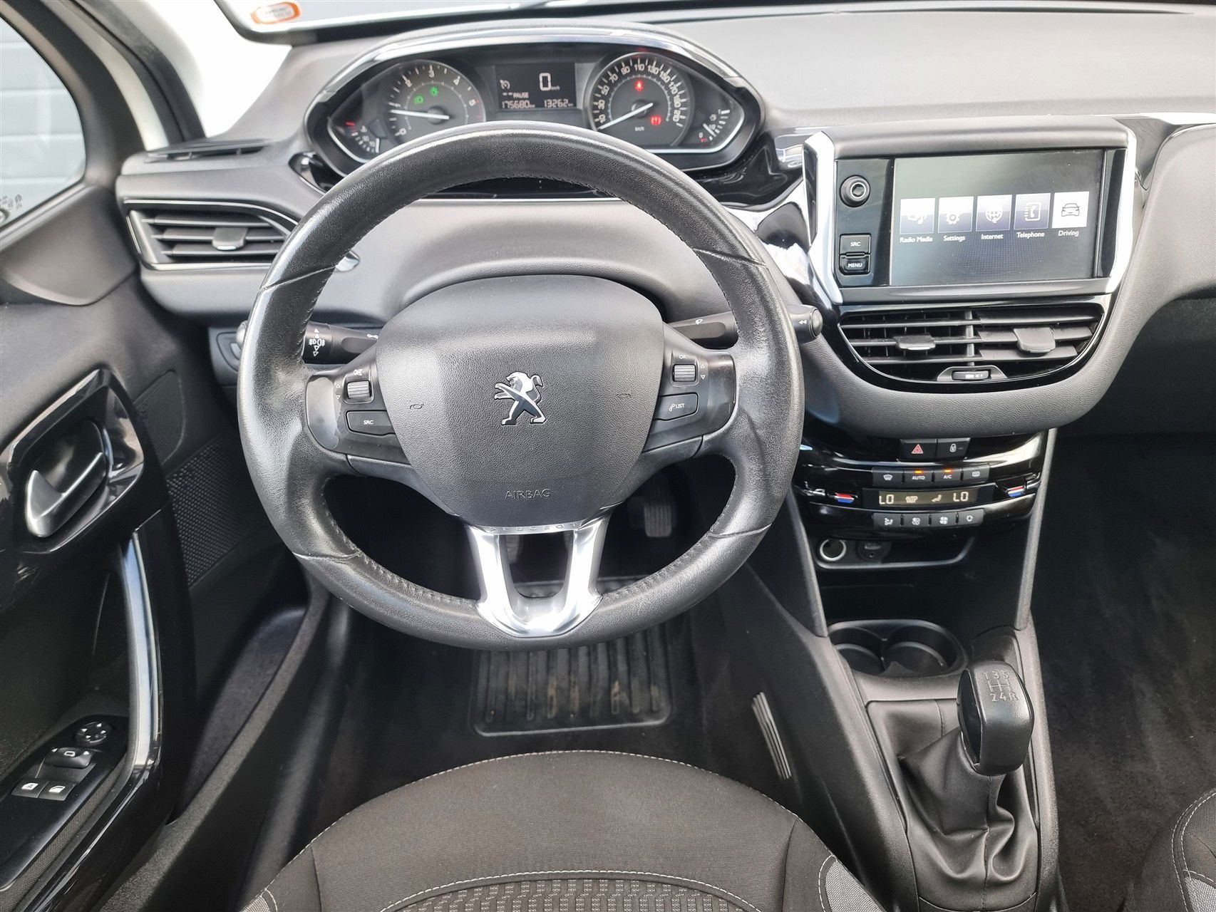 Billede af Peugeot 208 1,6 BlueHDi Desire Sky 100HK 5d