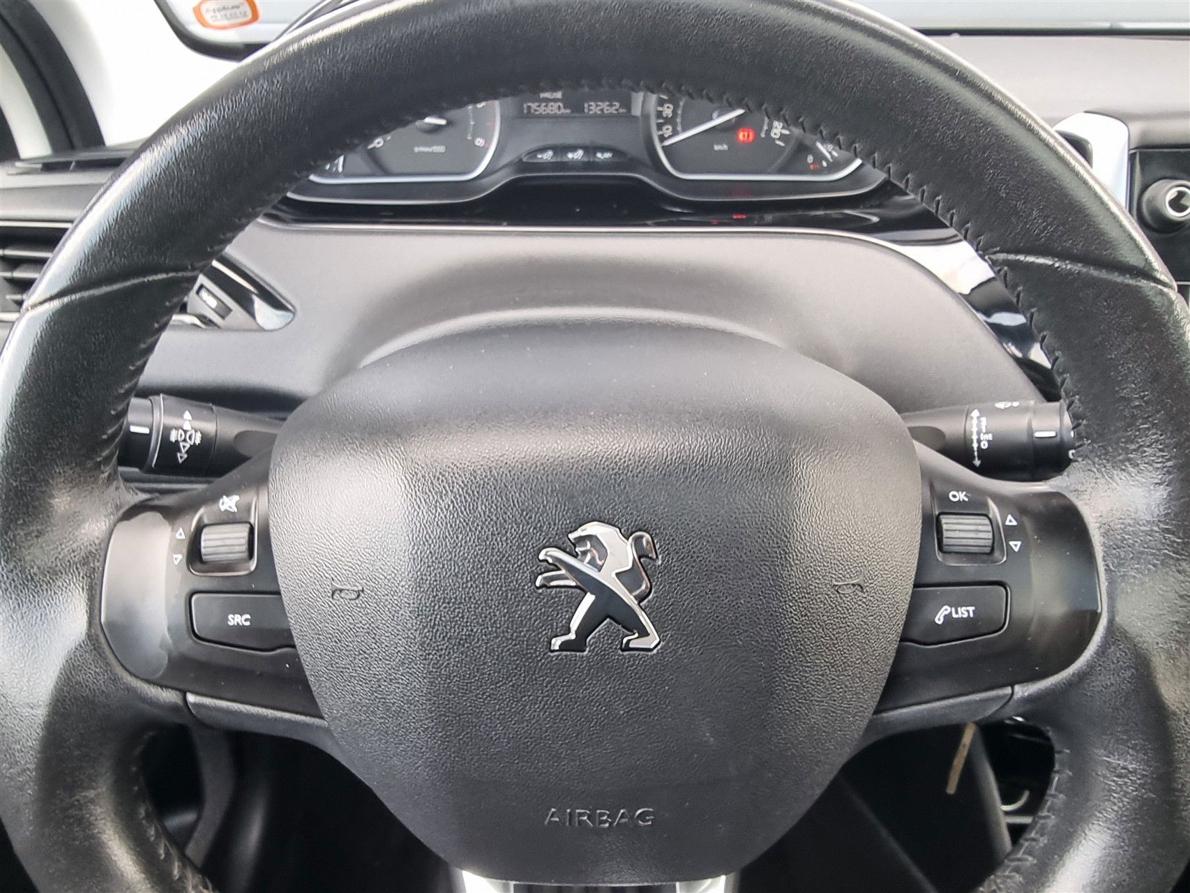 Billede af Peugeot 208 1,6 BlueHDi Desire Sky 100HK 5d