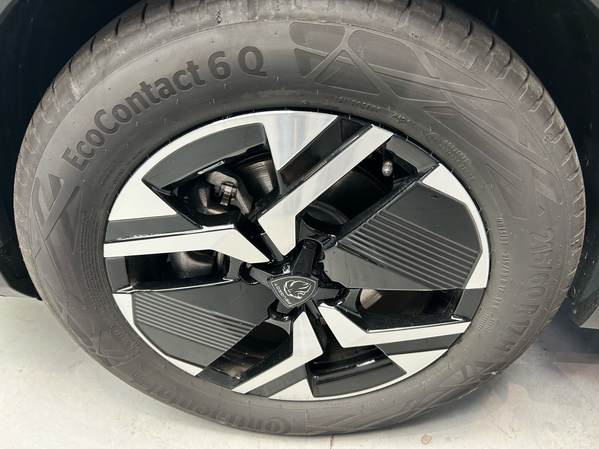 Billede af Peugeot e-2008 EL GT Sky 156HK 5d Aut.