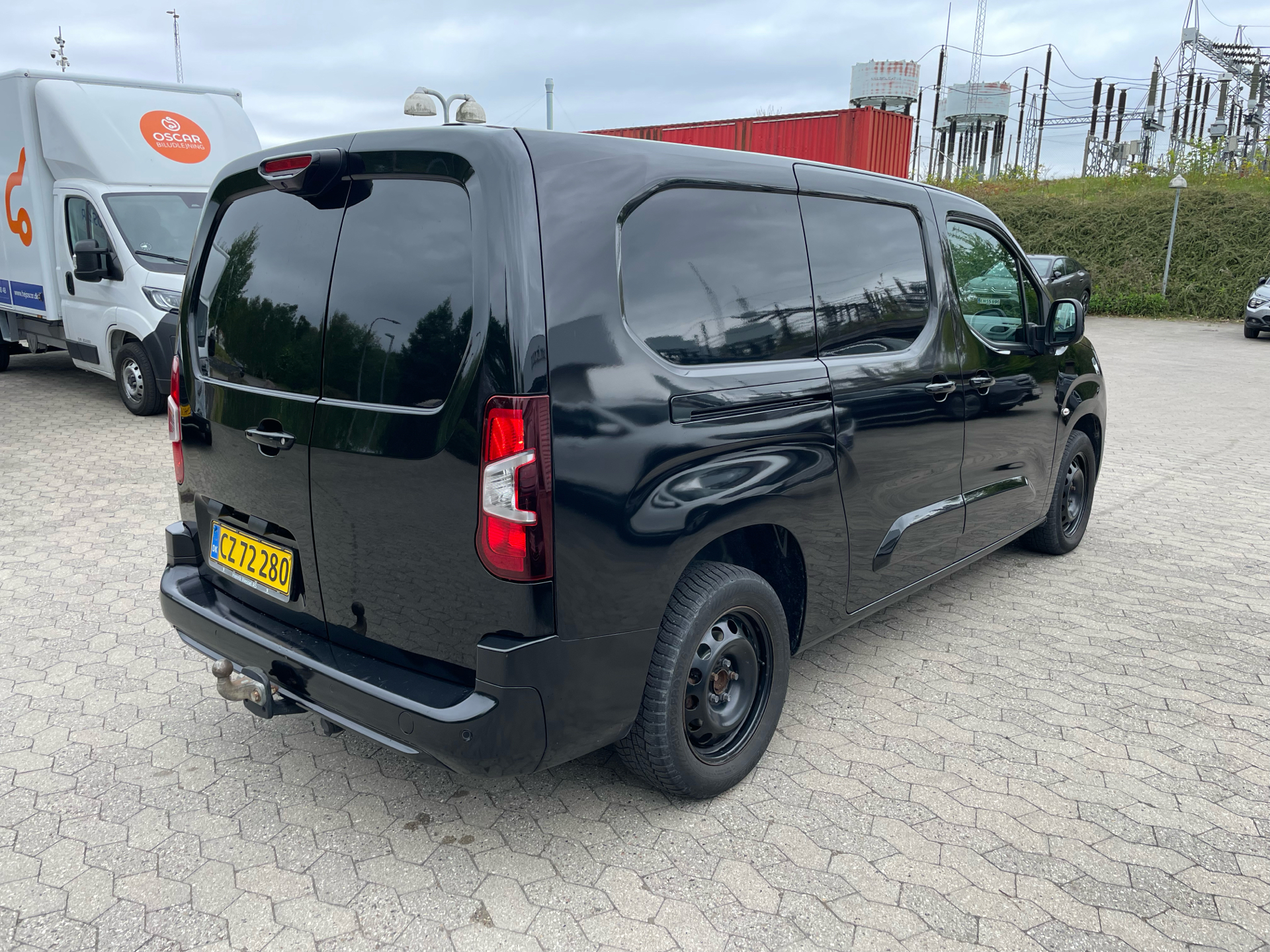Billede af Peugeot Partner L2 V2 1,5 BlueHDi Ultimate EAT8 130HK Van 8g Aut.
