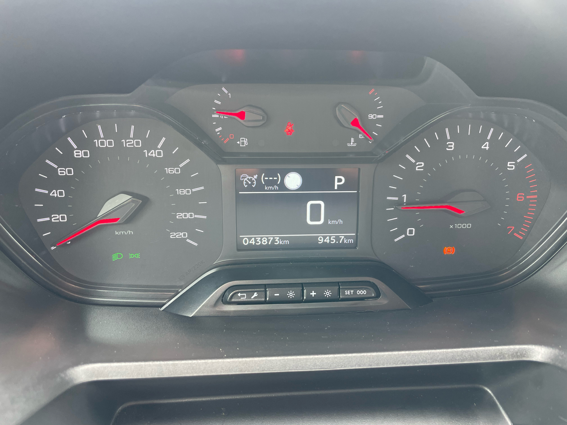 Billede af Peugeot Partner L2 V2 1,5 BlueHDi Ultimate EAT8 130HK Van 8g Aut.