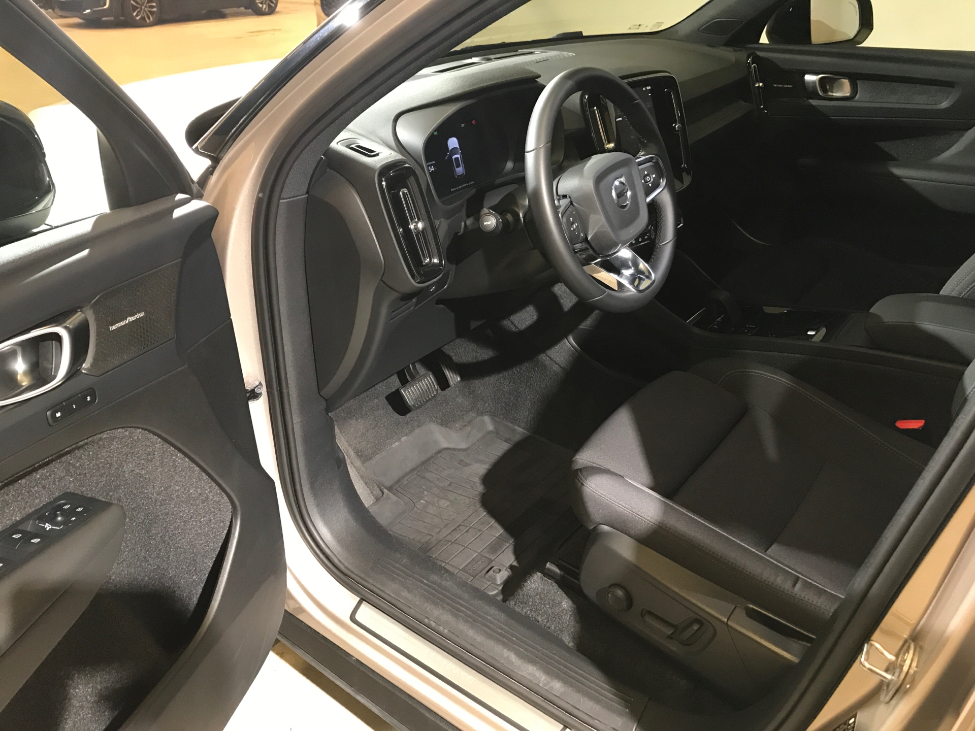 Billede af Volvo XC40 Recharge Extended Range Ultimate 252HK 5d Aut.