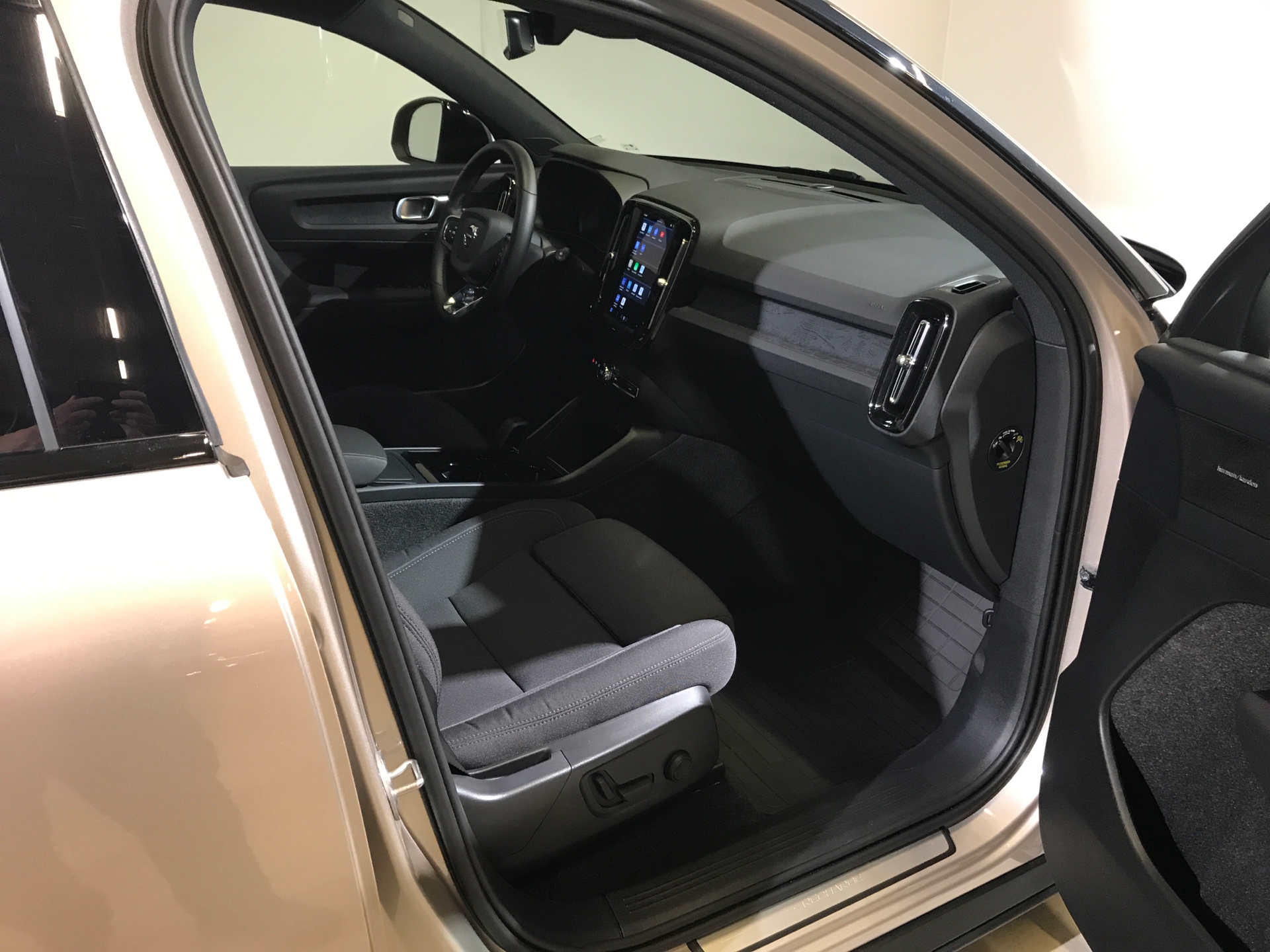 Billede af Volvo XC40 Recharge Extended Range Ultimate 252HK 5d Aut.