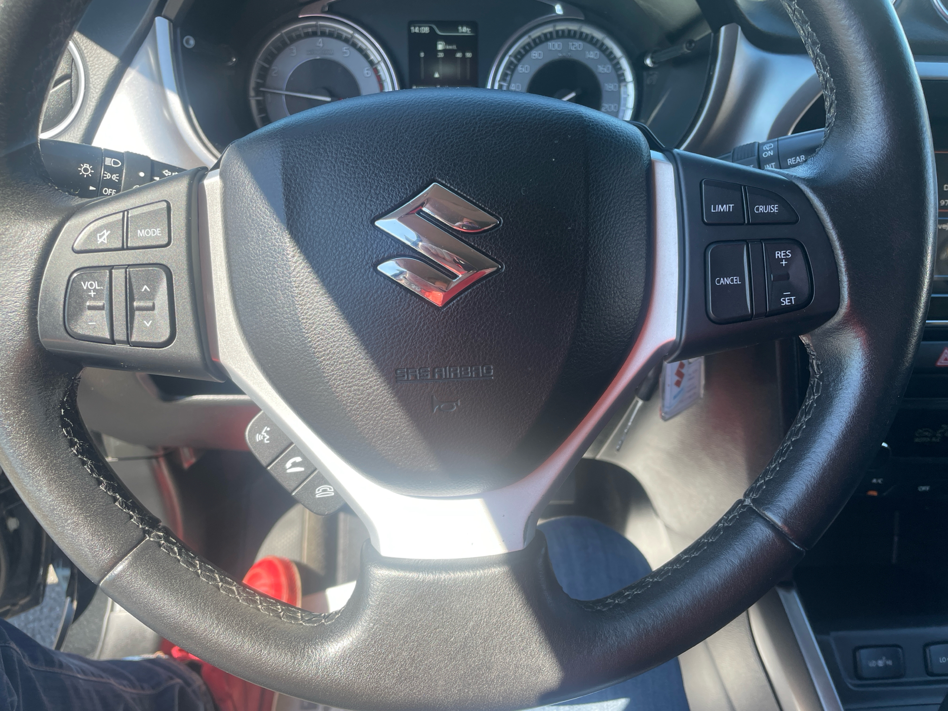 Billede af Suzuki Vitara 1,4 Boosterjet Active 120HK 5d 6g Aut.