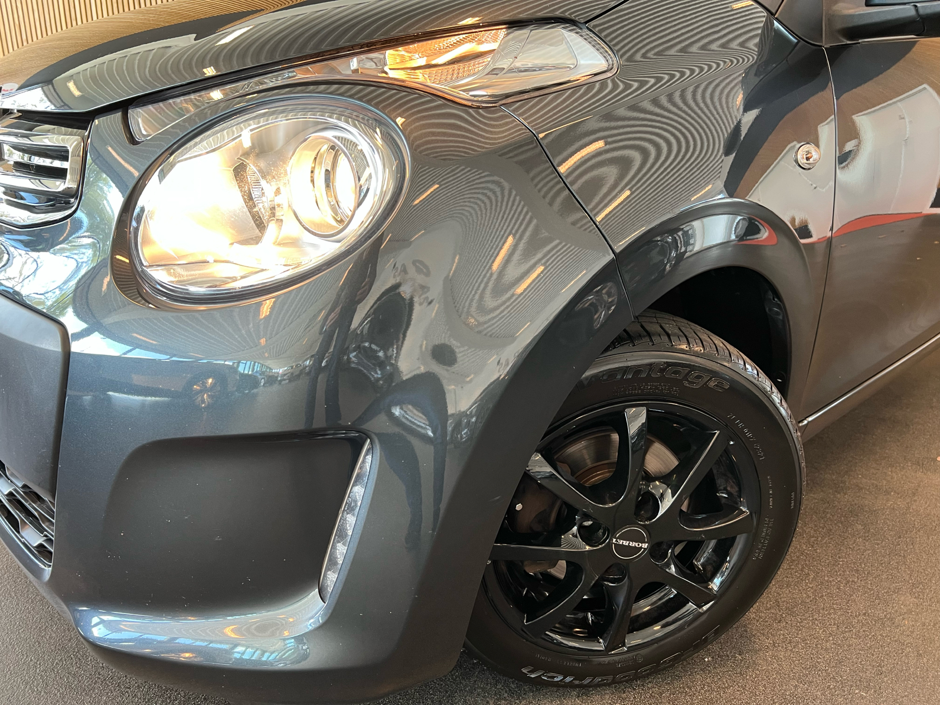 Billede af Citroën C1 1,0 VTi Sportline 72HK 5d