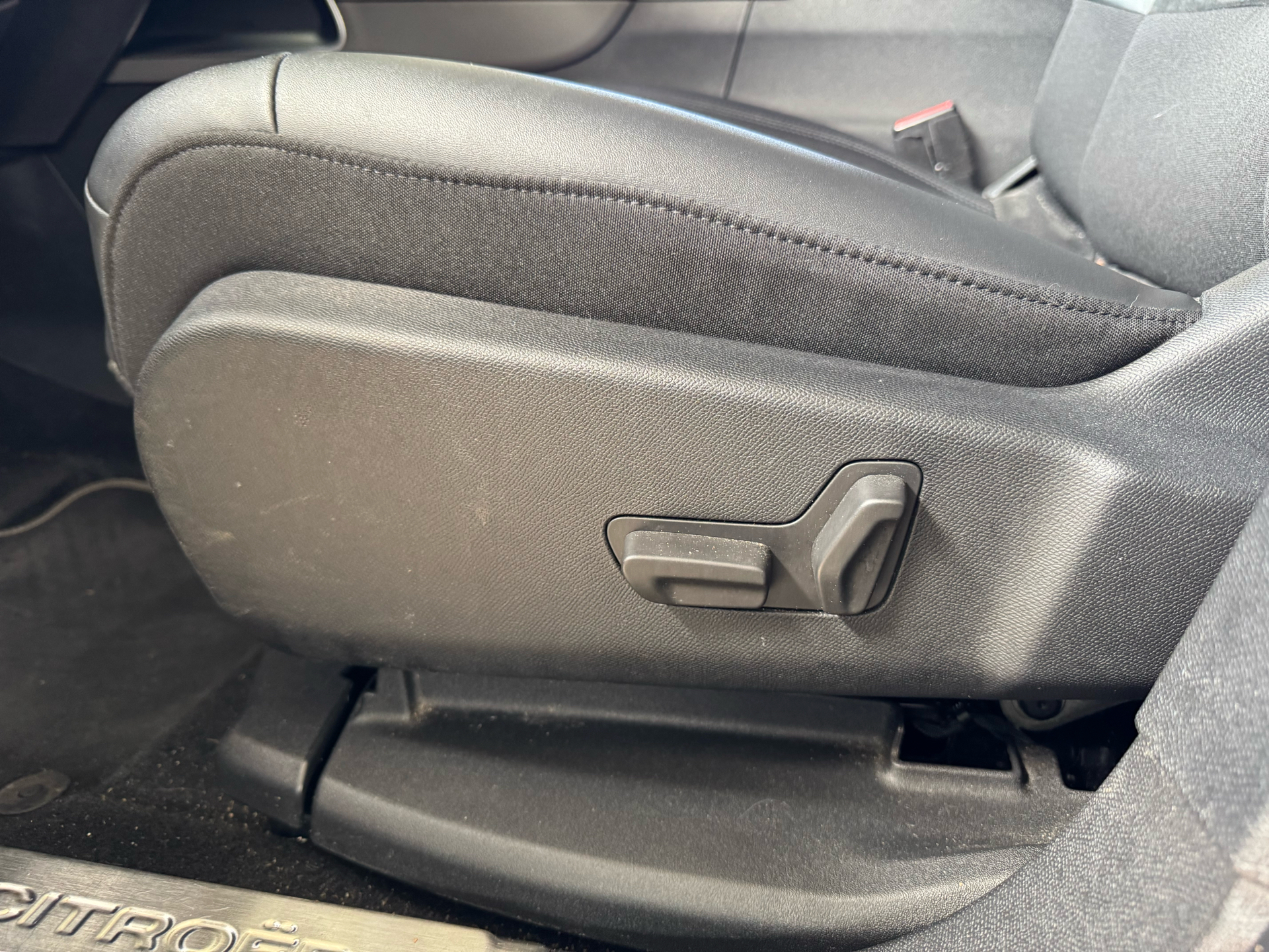 Billede af Citroën C5 Aircross 1,6 Plugin-hybrid Iconic Supreme EAT8 225HK 5d 8g Aut.