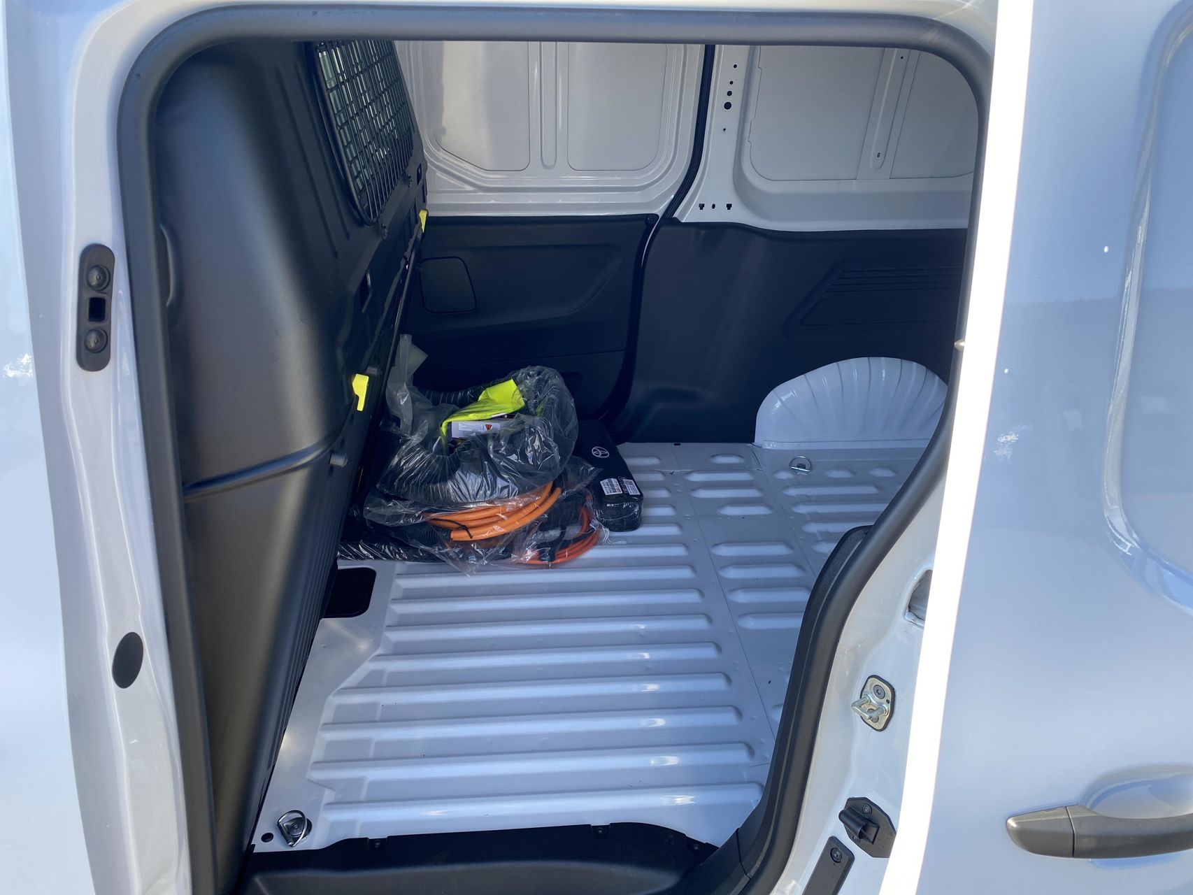Billede af Toyota Proace City Electric Long EL Comfort Master 2 Skydedøre 136HK Van Aut.