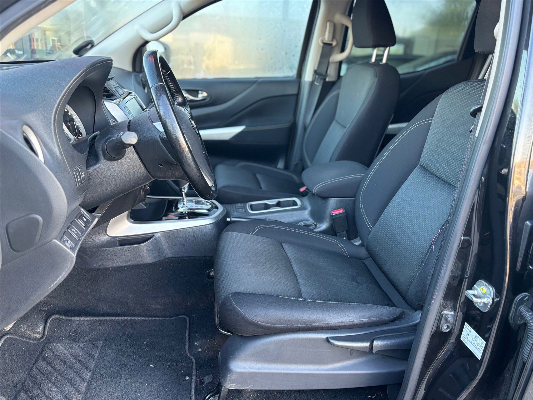 Billede af Nissan Navara Dob. Cab 2,3 DCi N-Connecta 4x4 190HK DobKab 7g Aut.