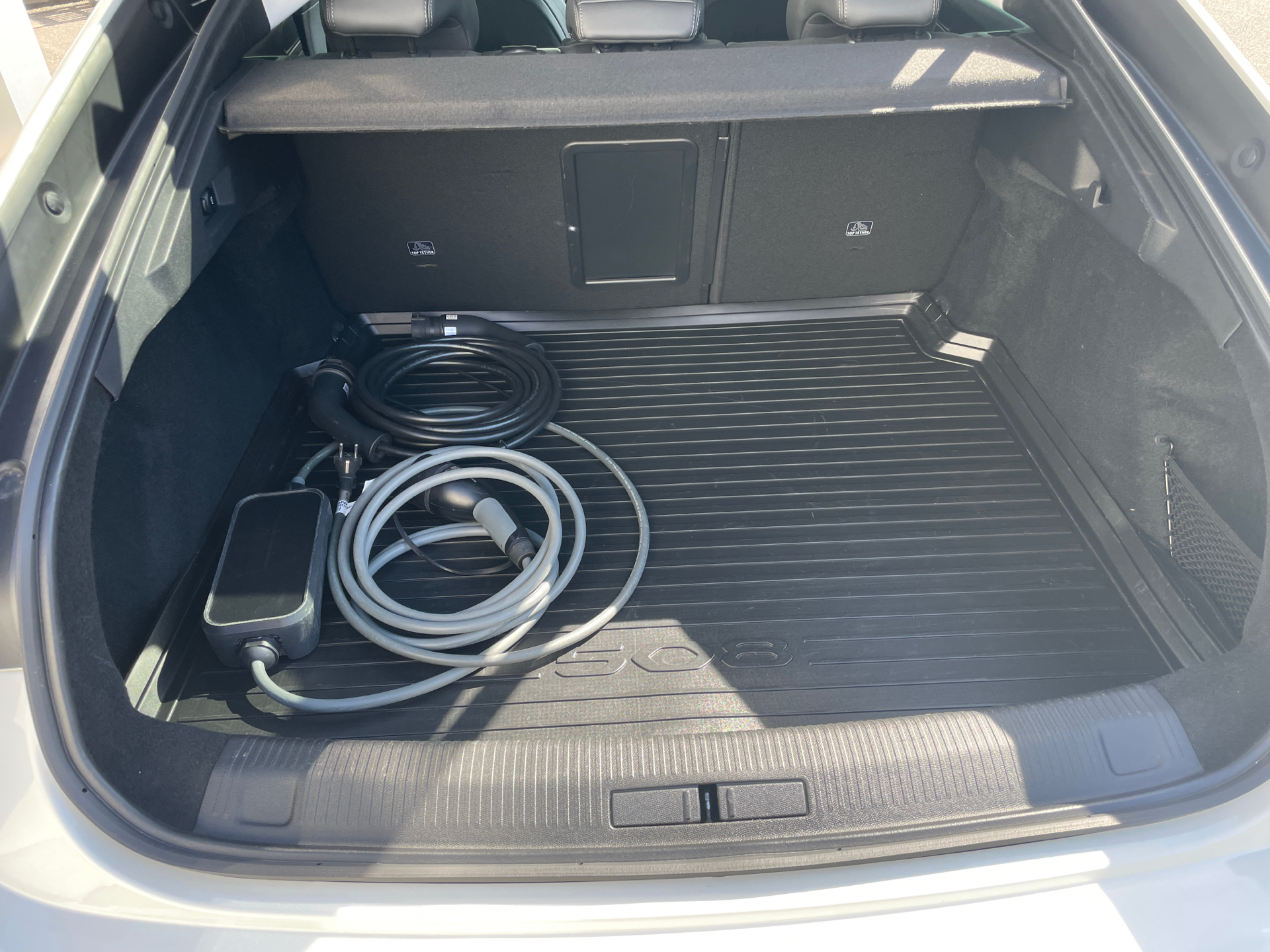 Billede af Peugeot 508 1,6 PureTech  Plugin-hybrid Allure Pack EAT8 start/stop 225HK 8g Aut.