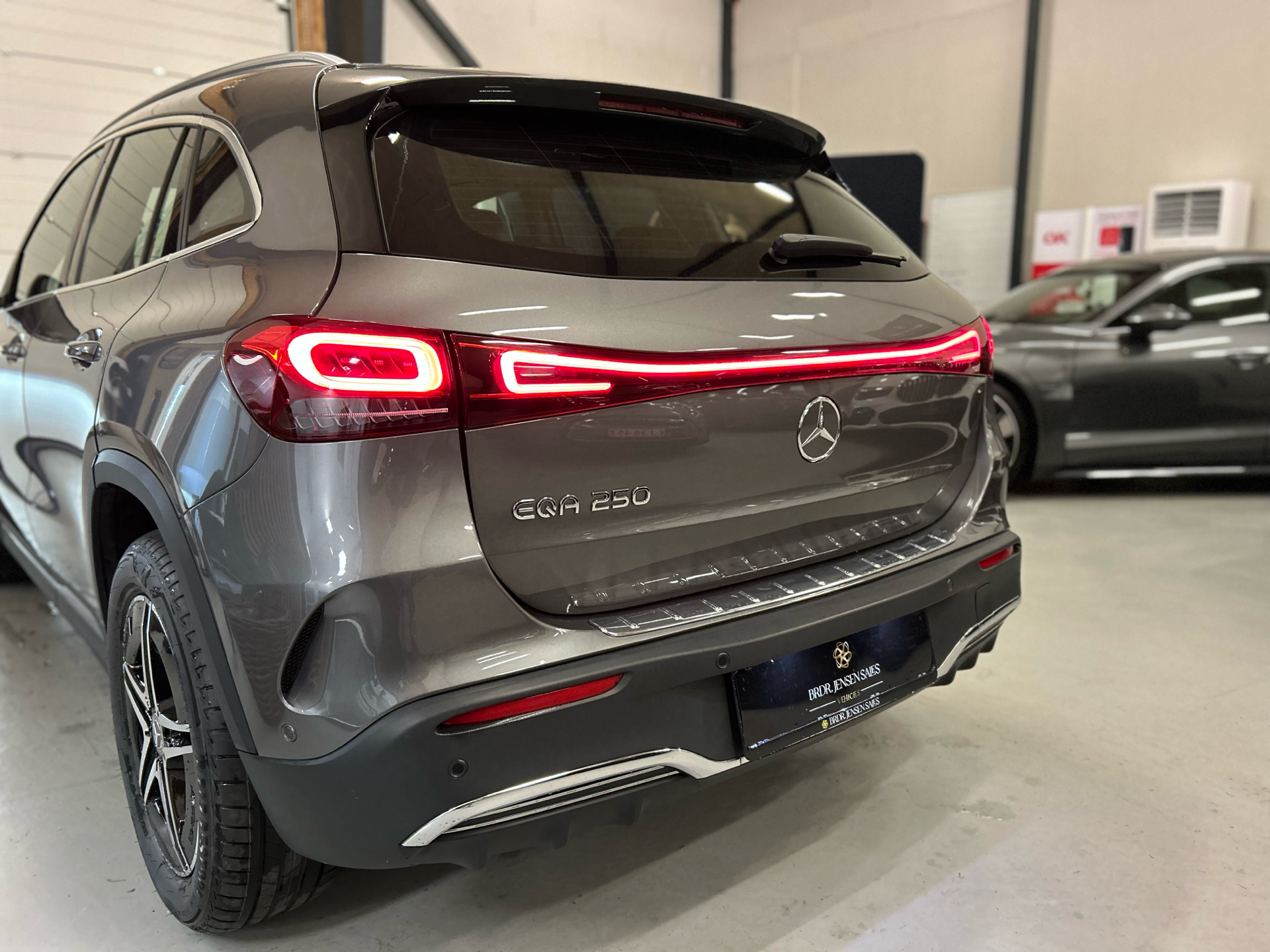 Billede af Mercedes-Benz EQA 250 EL AMG Line 190HK 5d Aut.