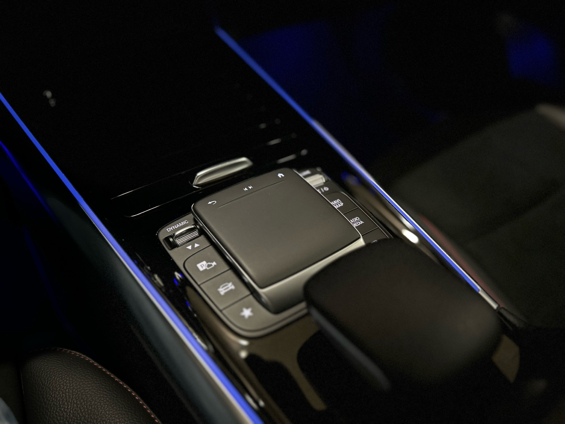 Billede af Mercedes-Benz EQA 250 EL AMG Line 190HK 5d Aut.