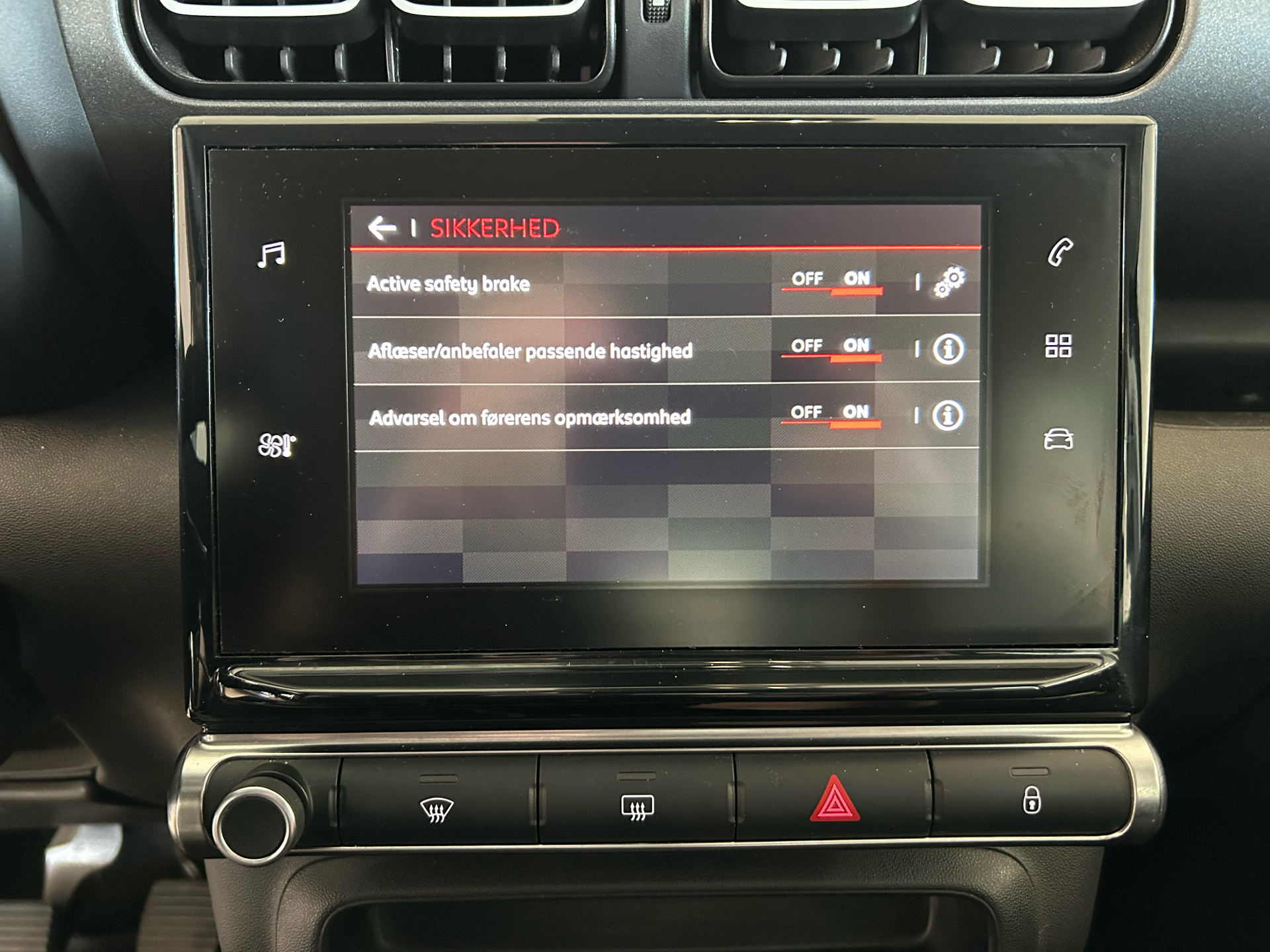 Billede af Citroën C3 Aircross 1,6 Blue HDi Iconic start/stop 100HK 5d