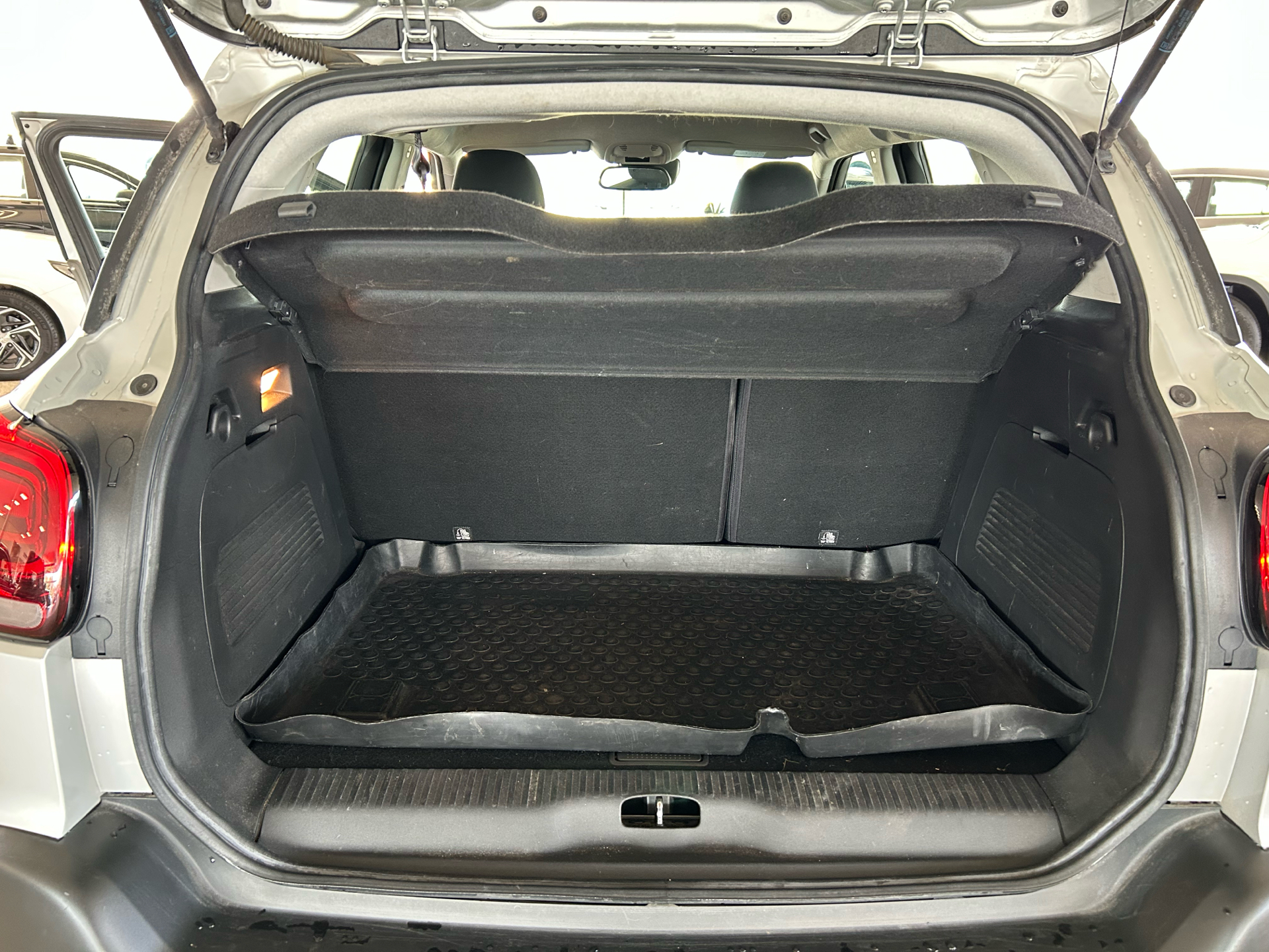 Billede af Citroën C3 Aircross 1,6 Blue HDi Iconic start/stop 100HK 5d