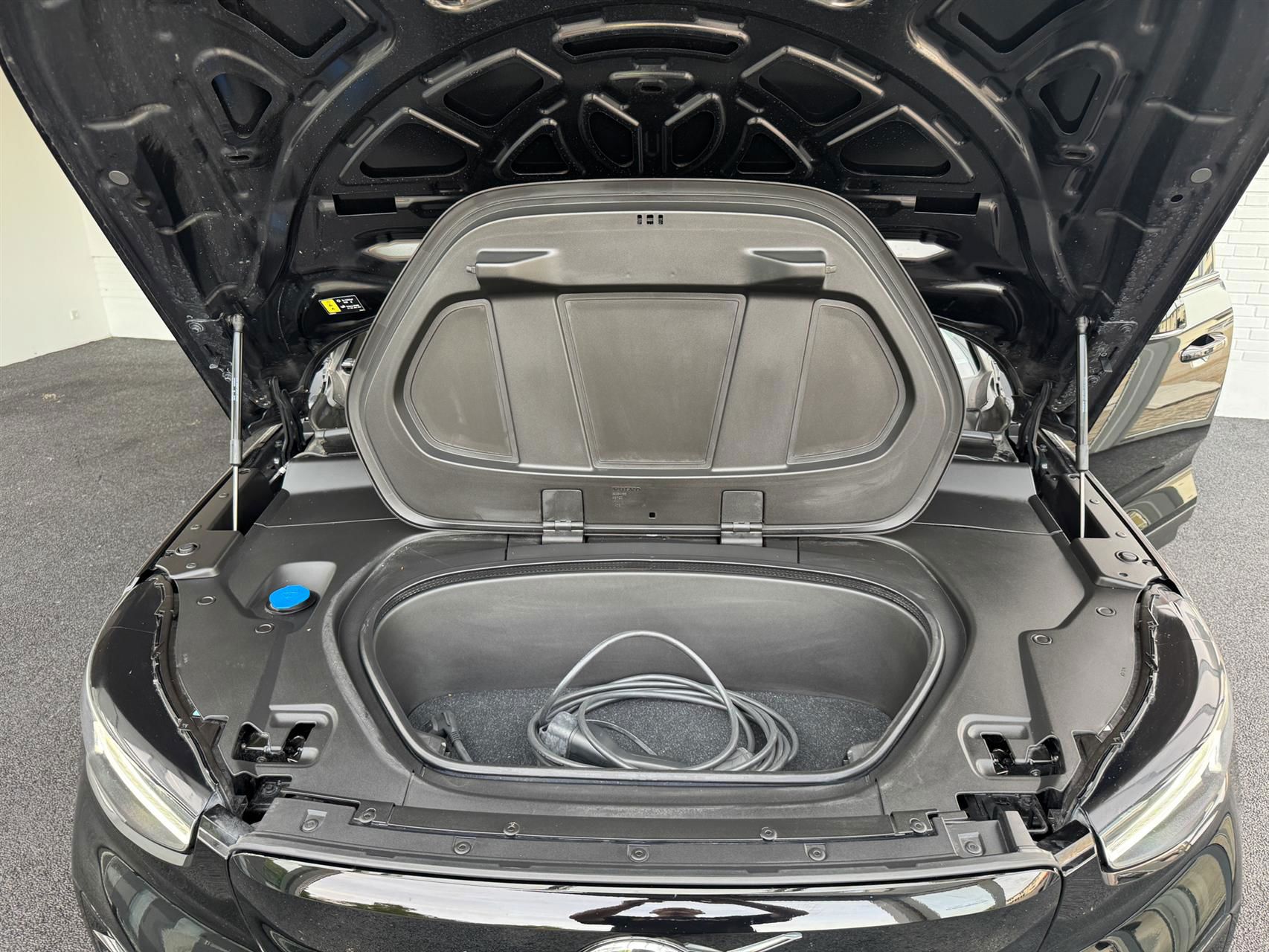 Billede af Volvo XC40 P6 Recharge Plus 231HK 5d Aut.