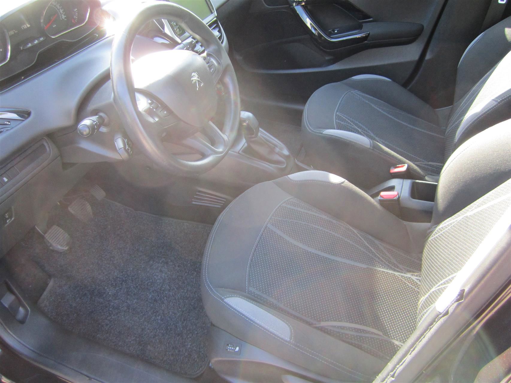 Billede af Peugeot 208 1,2 VTi Active 82HK 3d