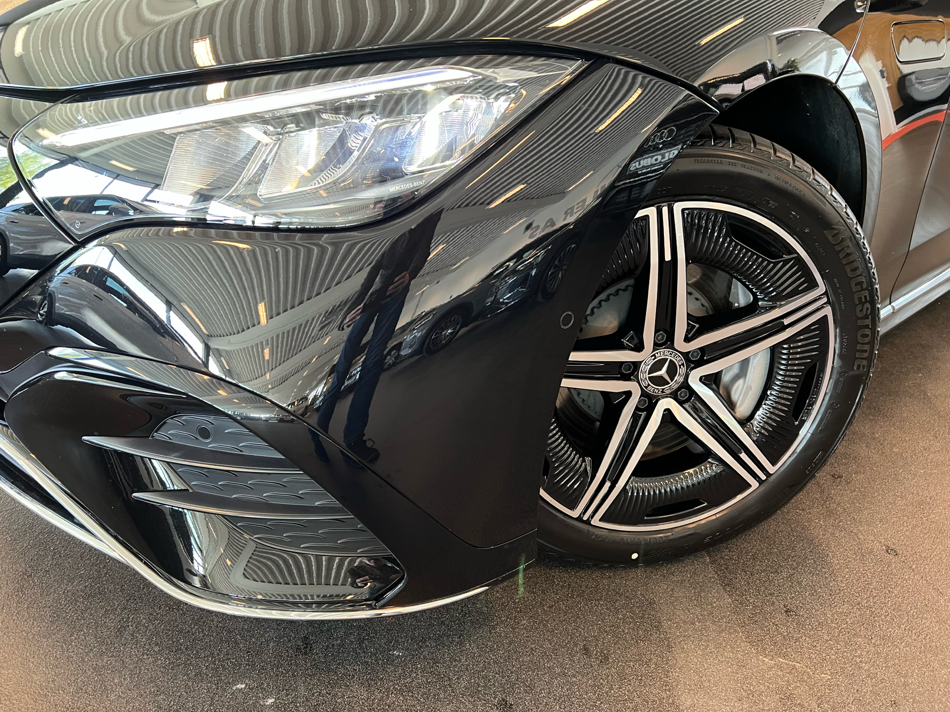 Billede af Mercedes-Benz EQE 300 EL AMG Line 245HK Aut.