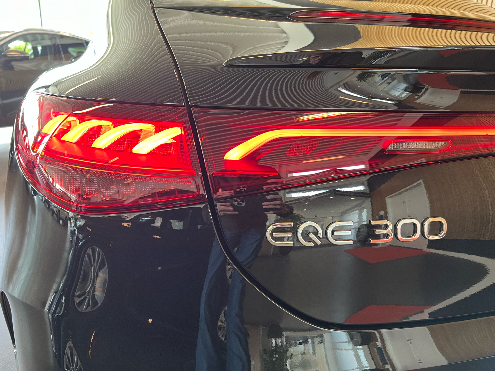 Billede af Mercedes-Benz EQE 300 EL AMG Line 245HK Aut.