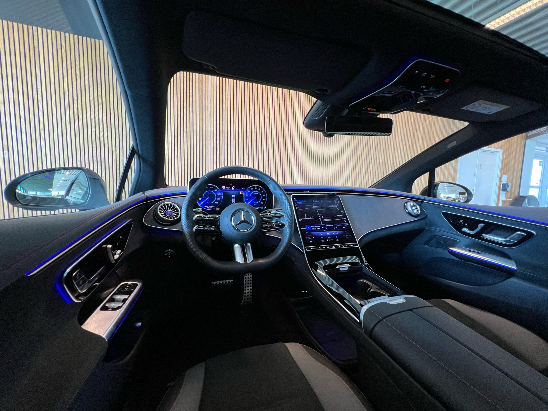 Billede af Mercedes-Benz EQE 300 EL AMG Line 245HK Aut.