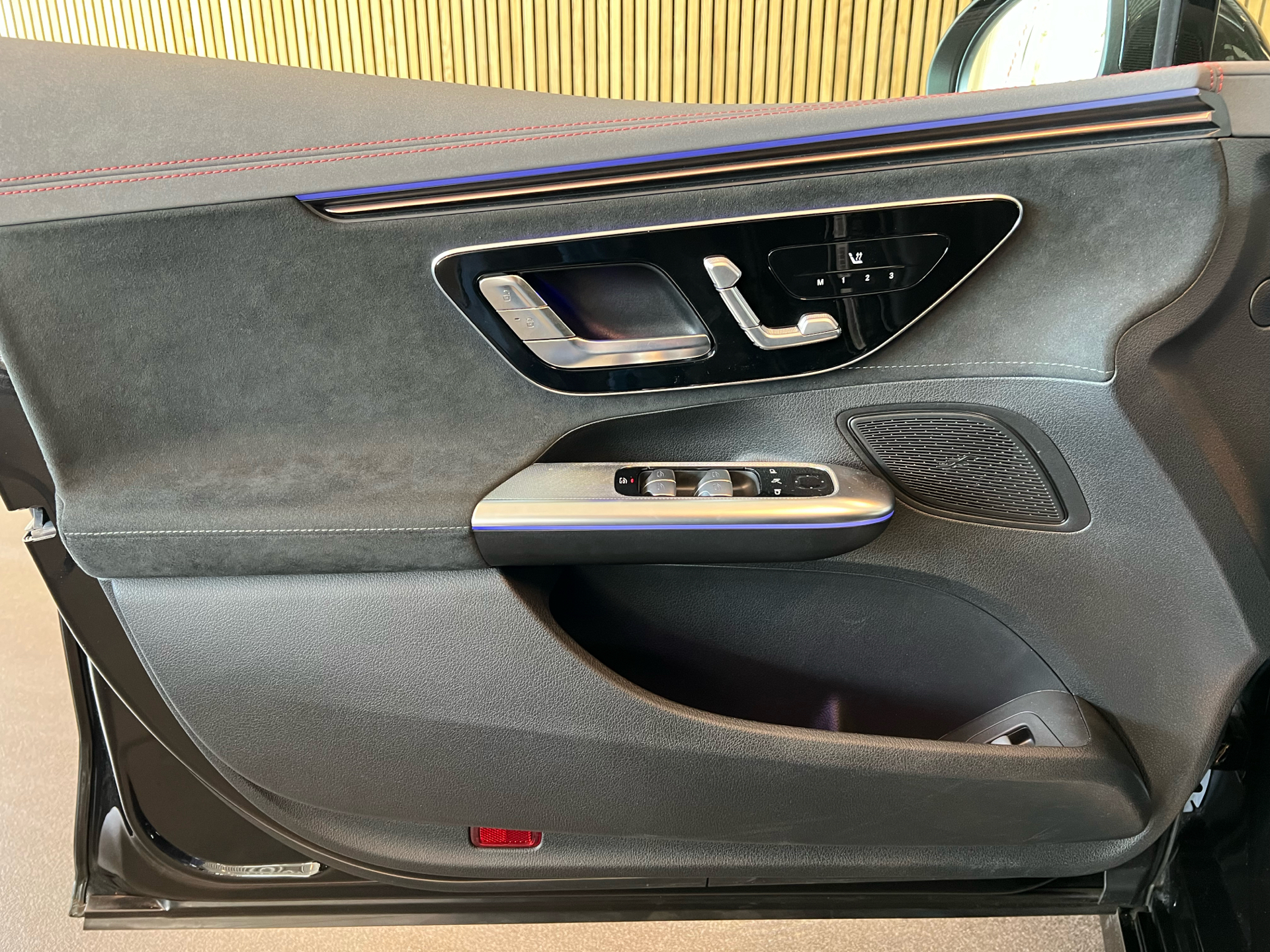 Billede af Mercedes-Benz EQE 300 EL AMG Line 245HK Aut.