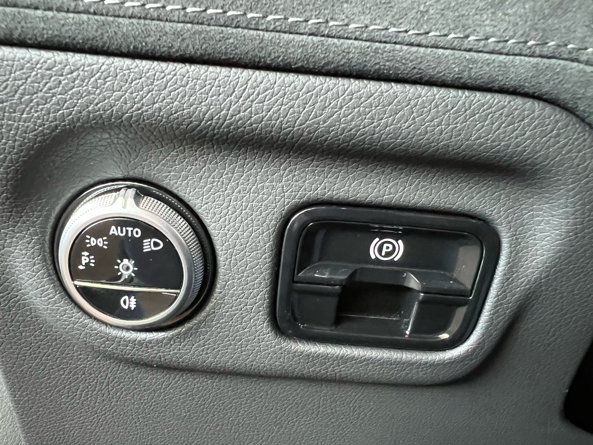 Billede af Mercedes-Benz EQE 300 EL AMG Line 245HK Aut.