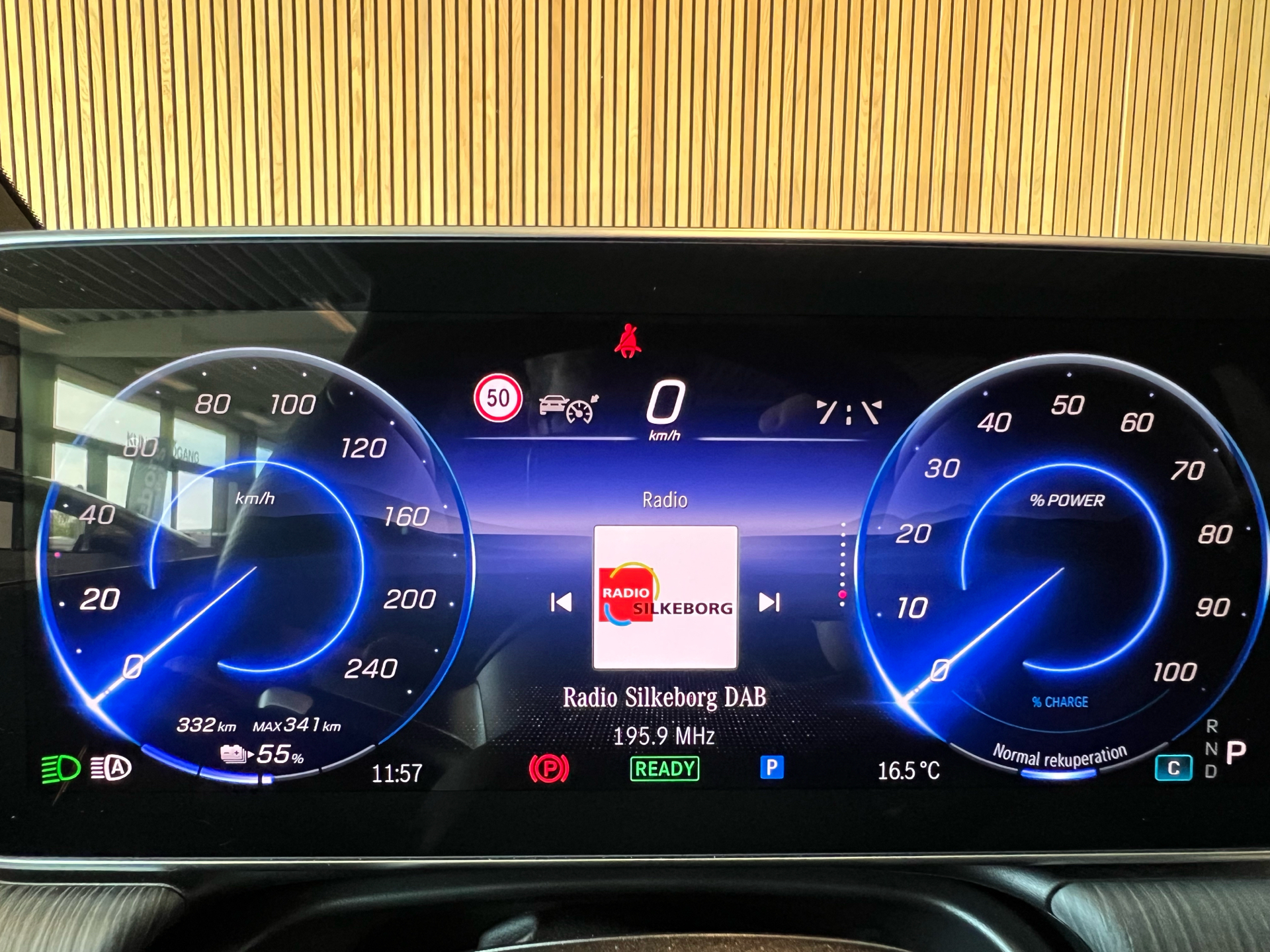 Billede af Mercedes-Benz EQE 300 EL AMG Line 245HK Aut.