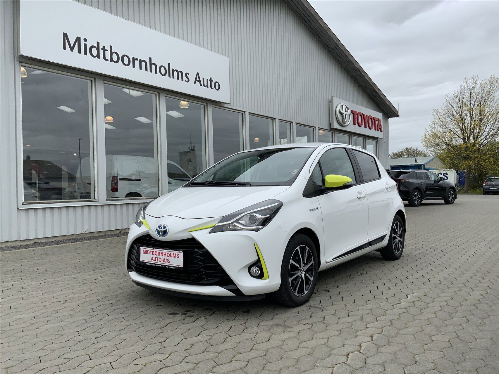 Billede af Toyota Yaris 1,5 Hybrid H3 Smartpakke E-CVT 100HK 5d Trinl. Gear
