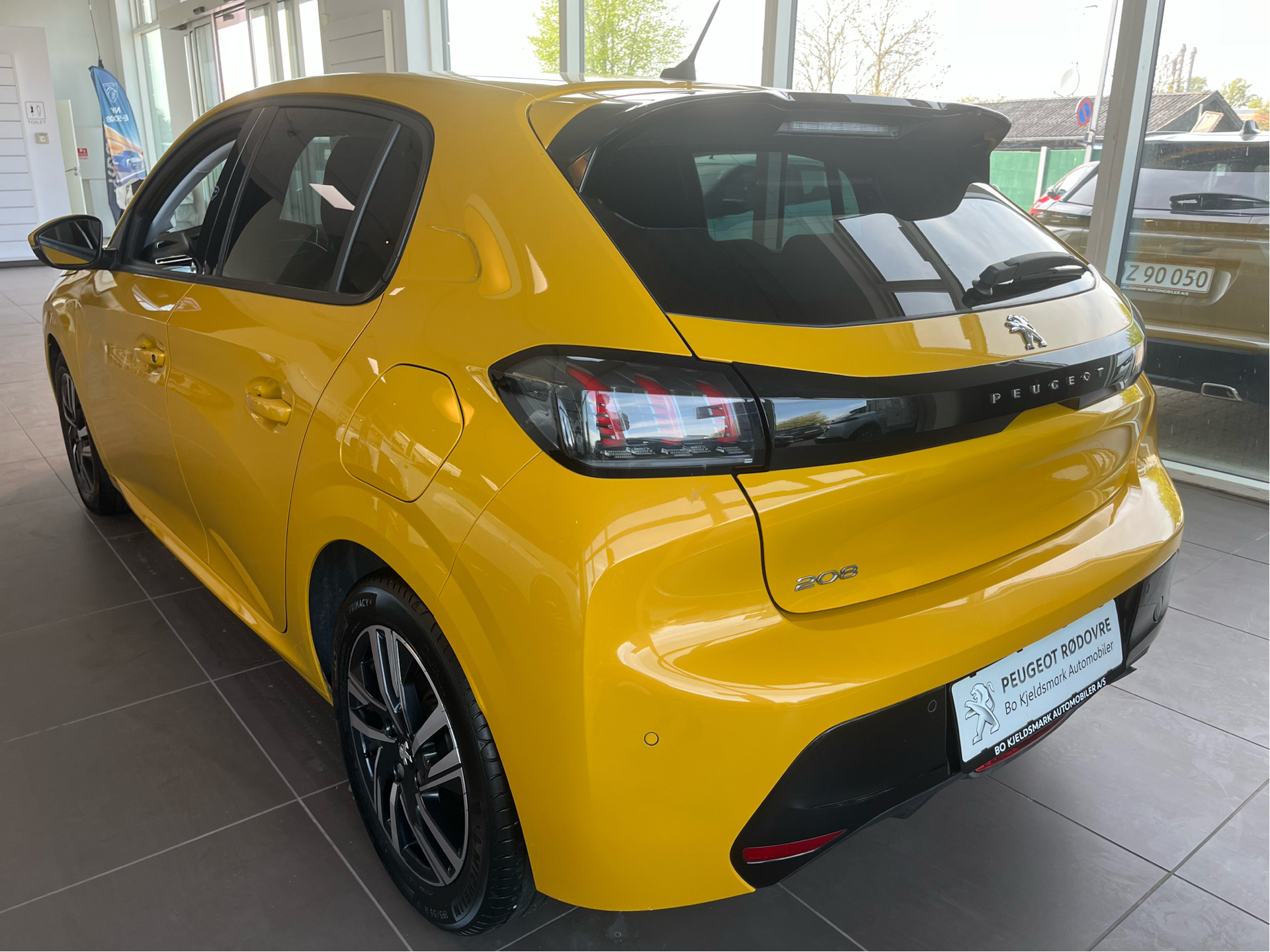 Billede af Peugeot 208 1,2 PureTech Allure EAT8 100HK 5d 8g Aut.