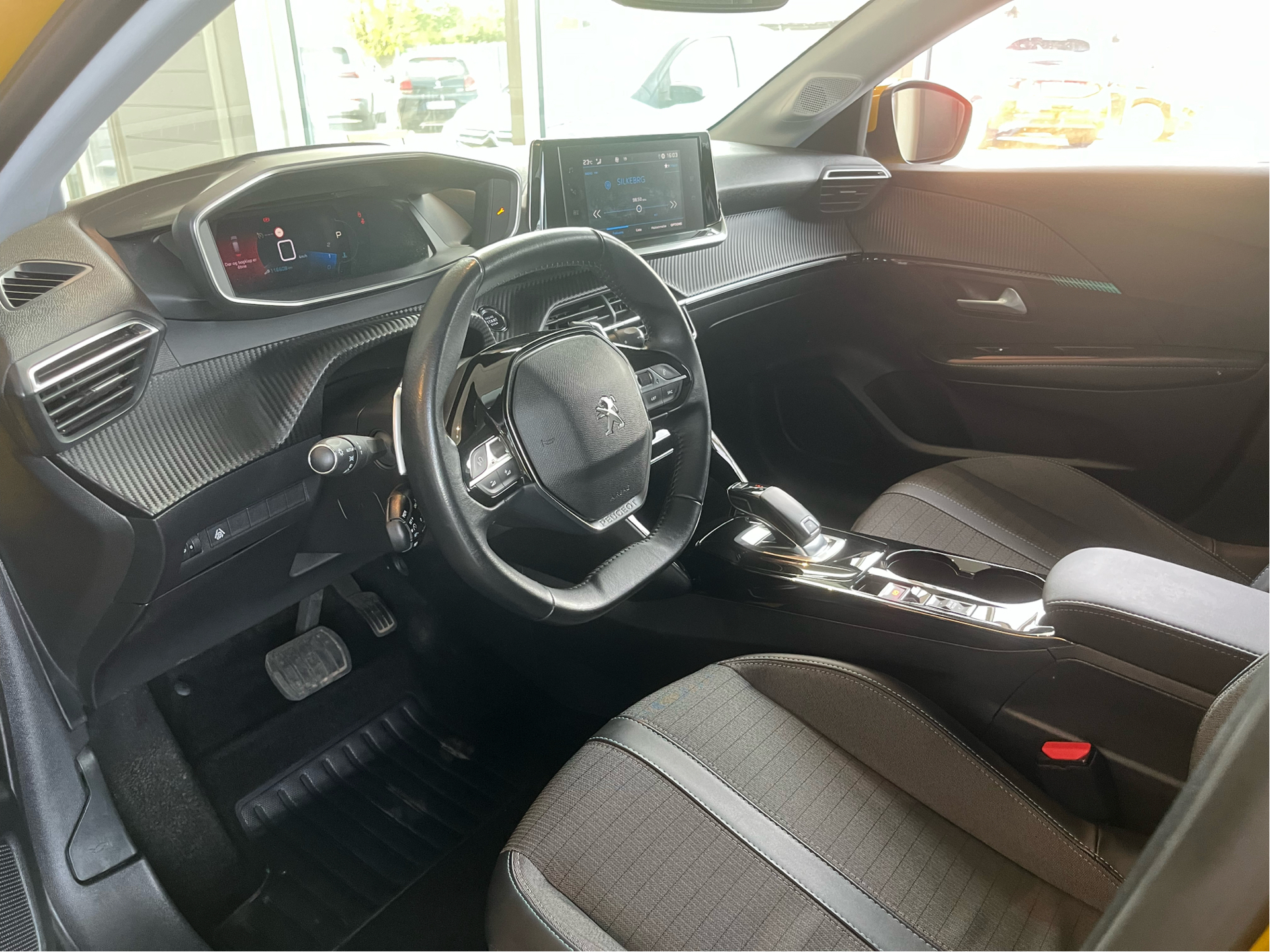 Billede af Peugeot 208 1,2 PureTech Allure EAT8 100HK 5d 8g Aut.