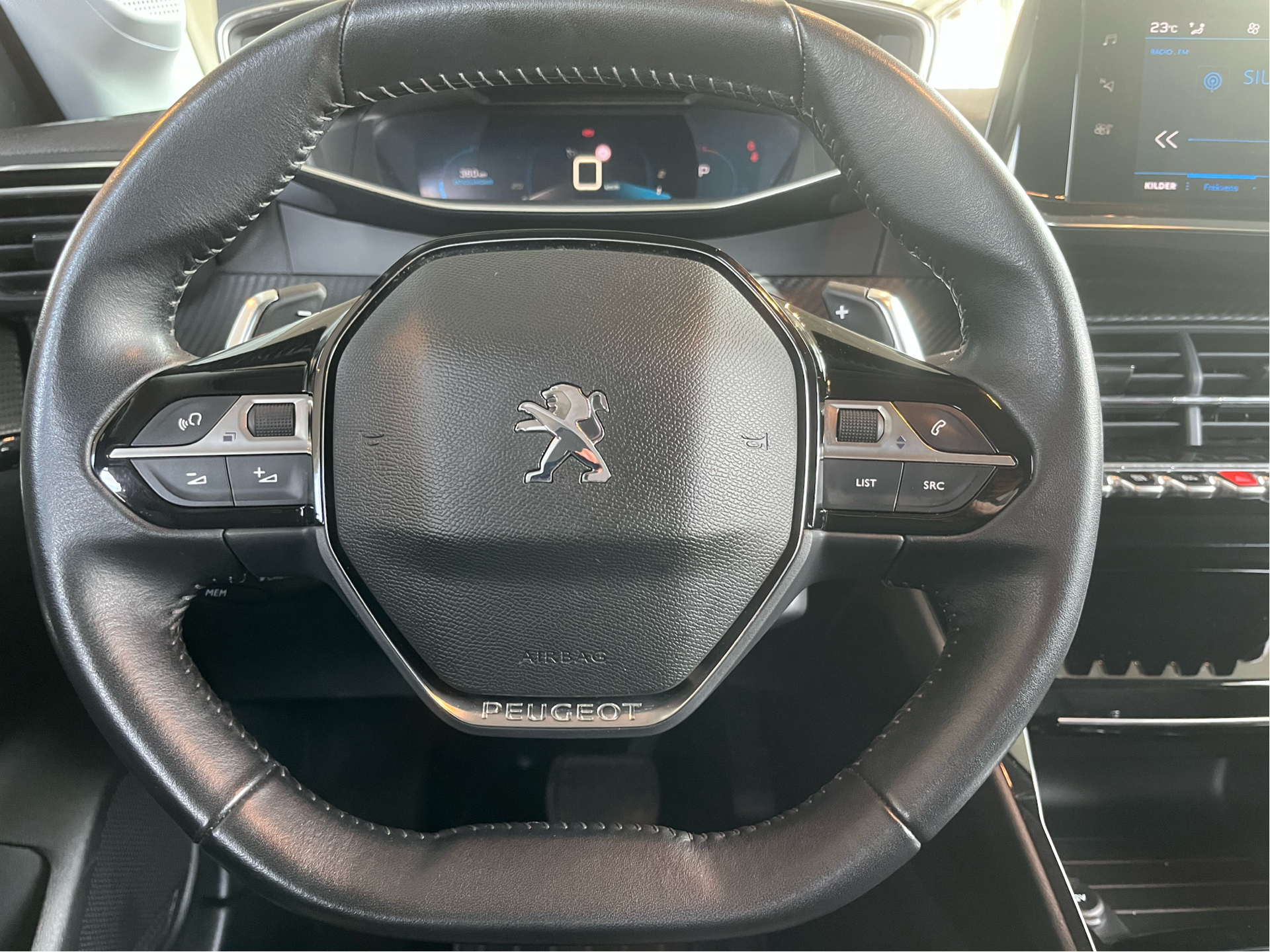 Billede af Peugeot 208 1,2 PureTech Allure EAT8 100HK 5d 8g Aut.