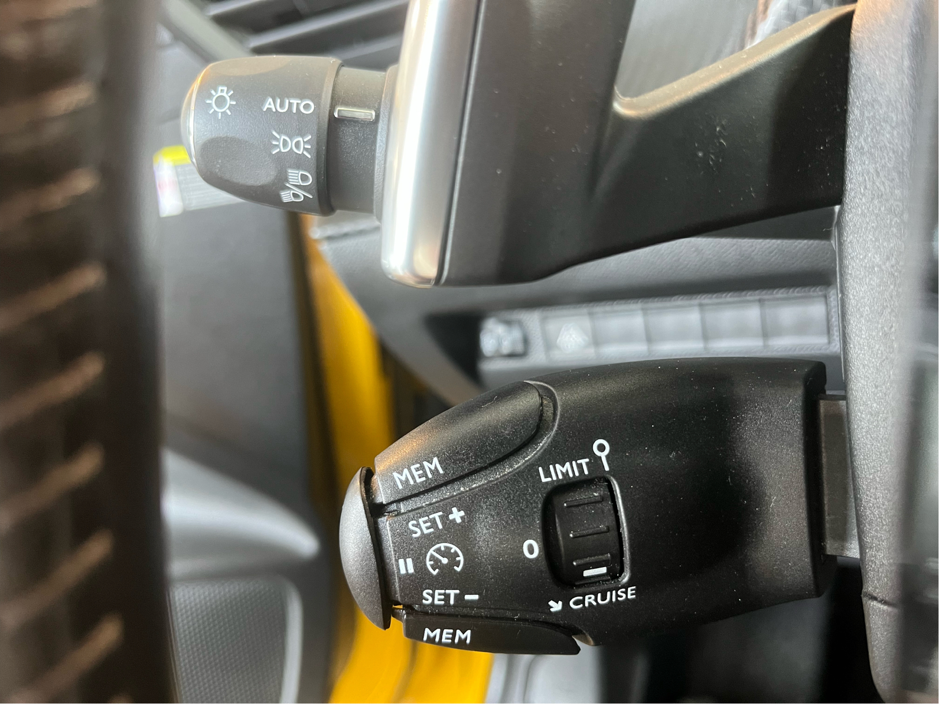 Billede af Peugeot 208 1,2 PureTech Allure EAT8 100HK 5d 8g Aut.